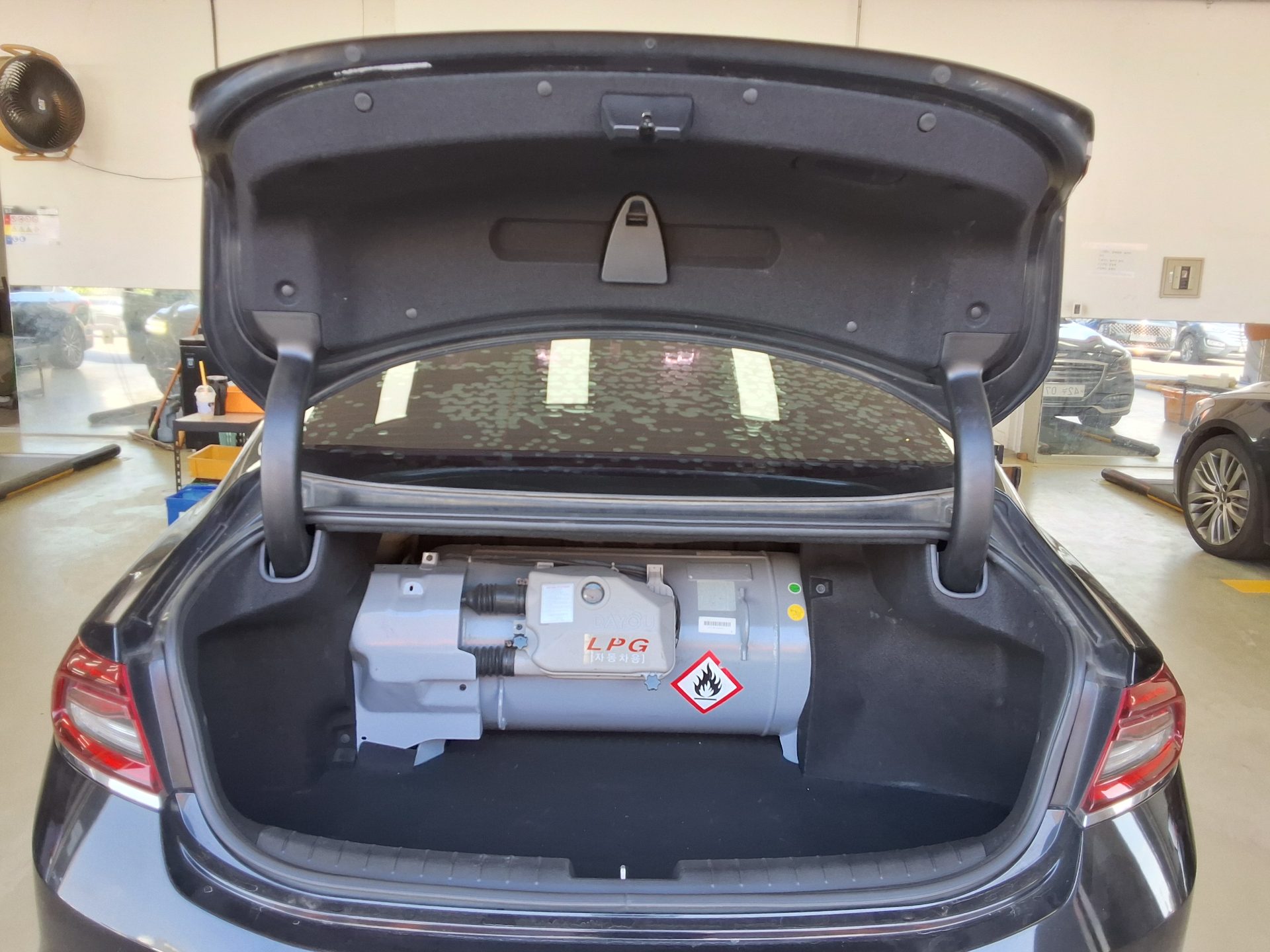 HYUNDAI GRANDEUR IG 3.0 LPi RENTAL CAR MODERN 2018 - zdjęcie 15