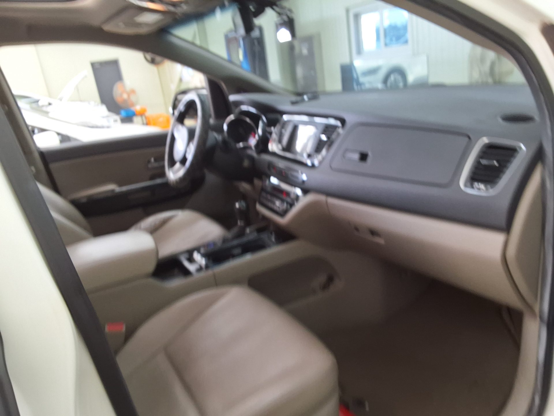 KIA ALL NEW CARNIVAL 11-SEATER DIESEL PRESTIGE 2016 - zdjęcie 15