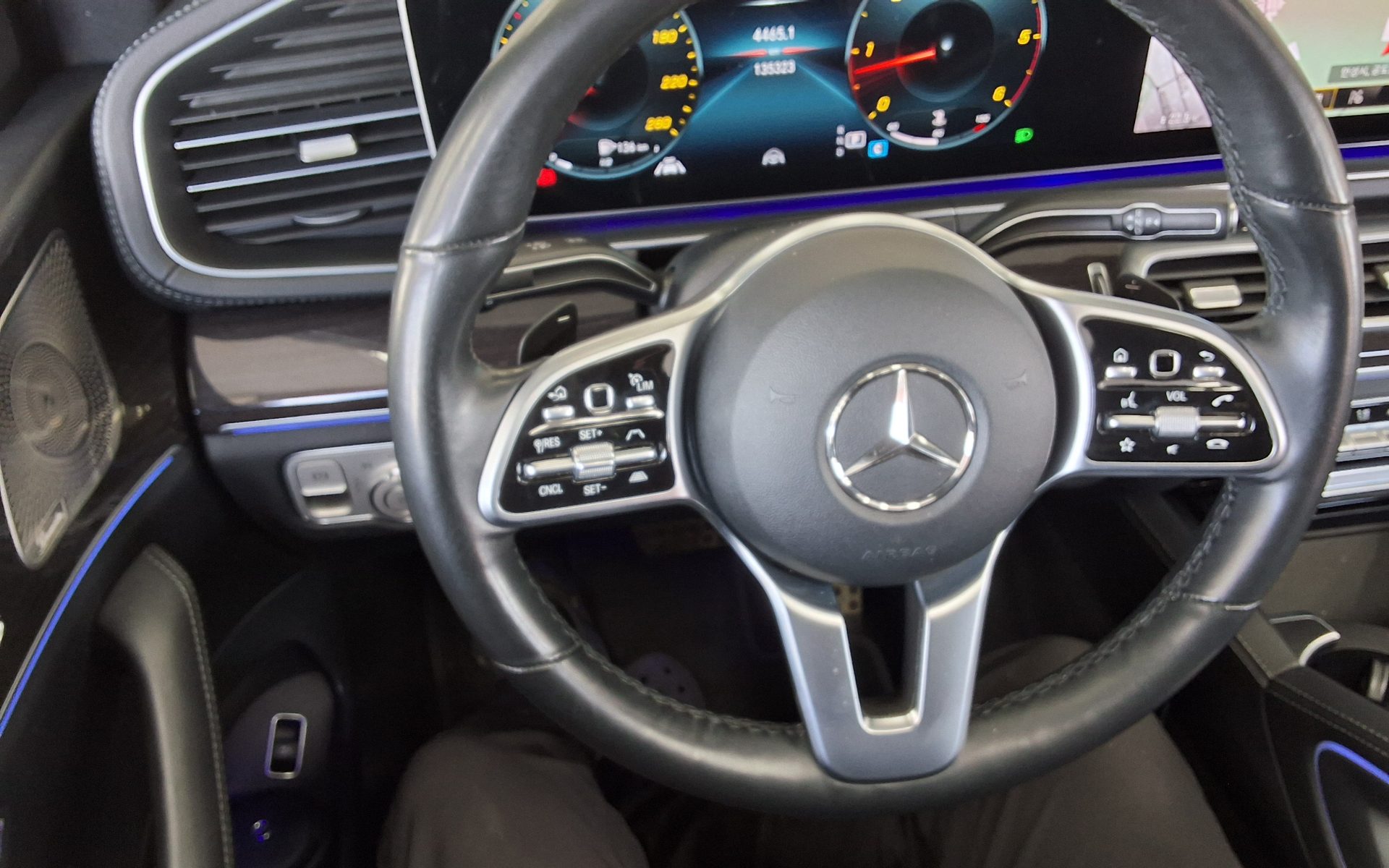 MERCEDES-BENZ GLE-CLASS (4TH GEN) GLE 400d 4MATIC COUPE 2022 - zdjęcie 17