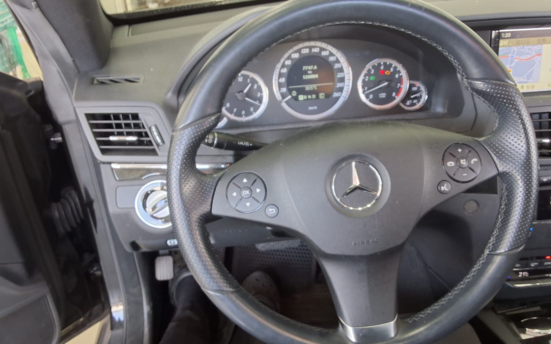 MERCEDES-BENZ E-CLASS (4TH GEN) COUPE E350 2010 - zdjęcie 15