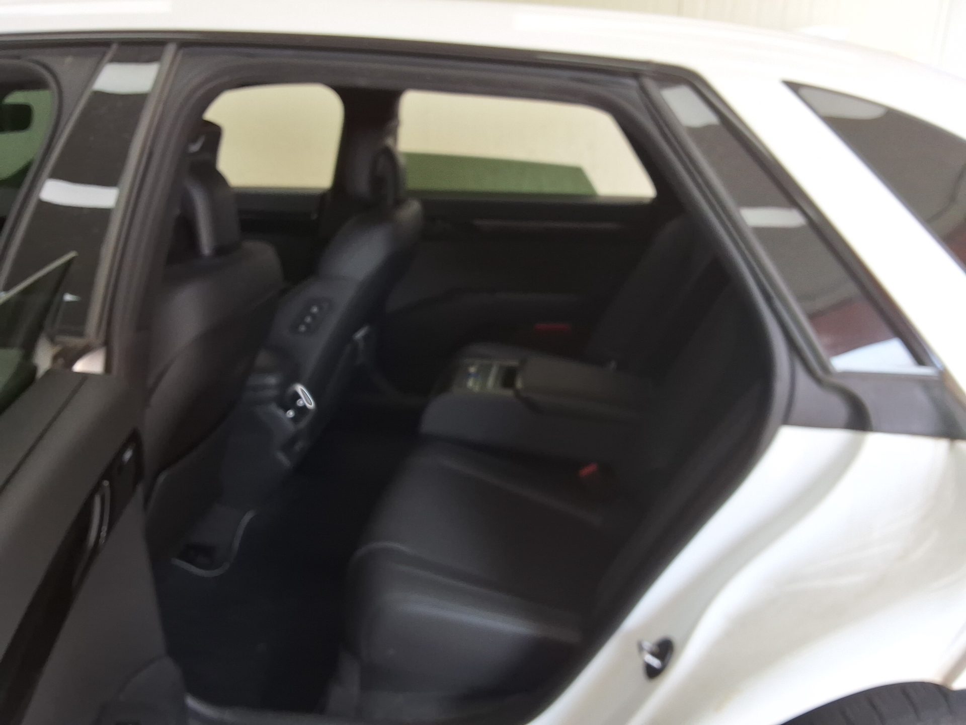 HYUNDAI THE ALL NEW GRANDEUR GASOLINE 3.5 2WD CALLIGRAPHY 2023 - zdjęcie 13