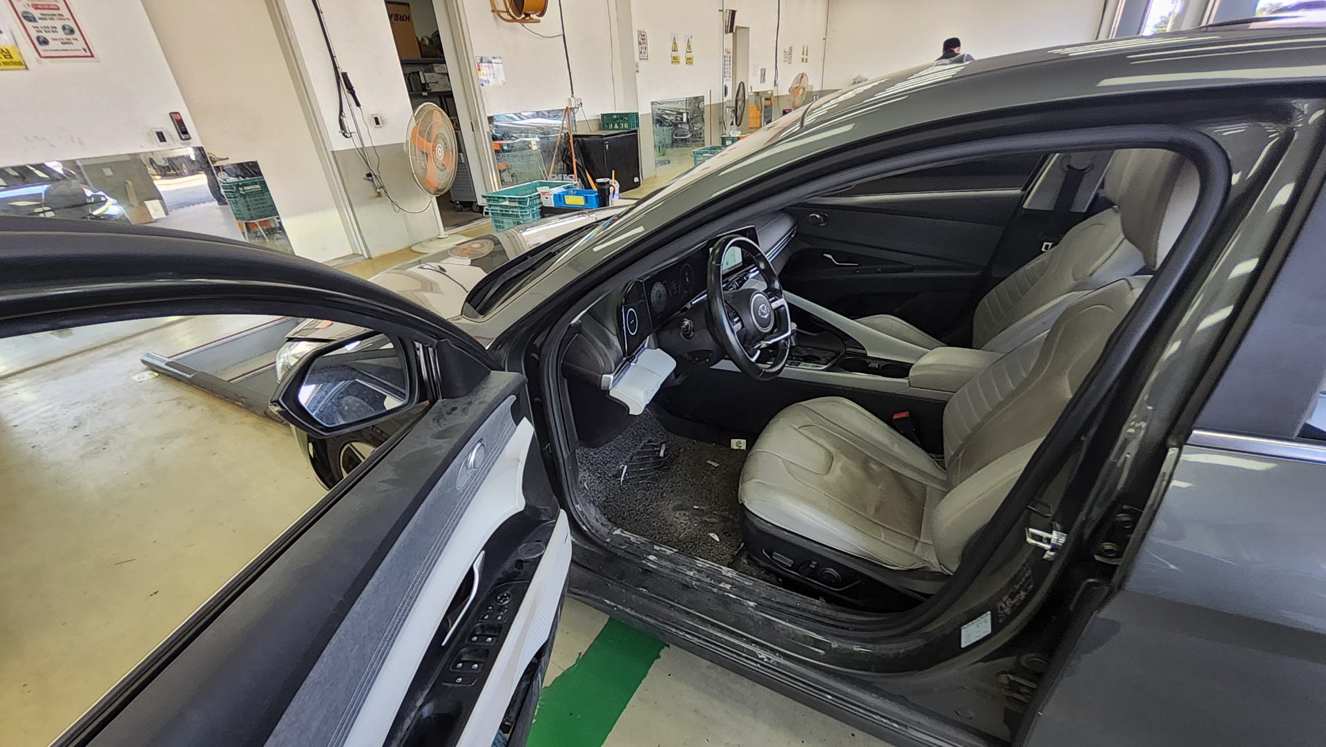 HYUNDAI AVANTE (CN7) 1.6 GASOLINE INSPIRATION 2021 - zdjęcie 10