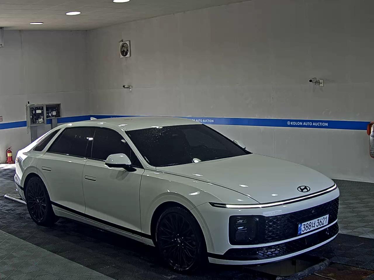 HYUNDAI THE ALL NEW GRANDEUR GASOLINE 3.5 2WD CALLIGRAPHY 2023 - zdjęcie 3