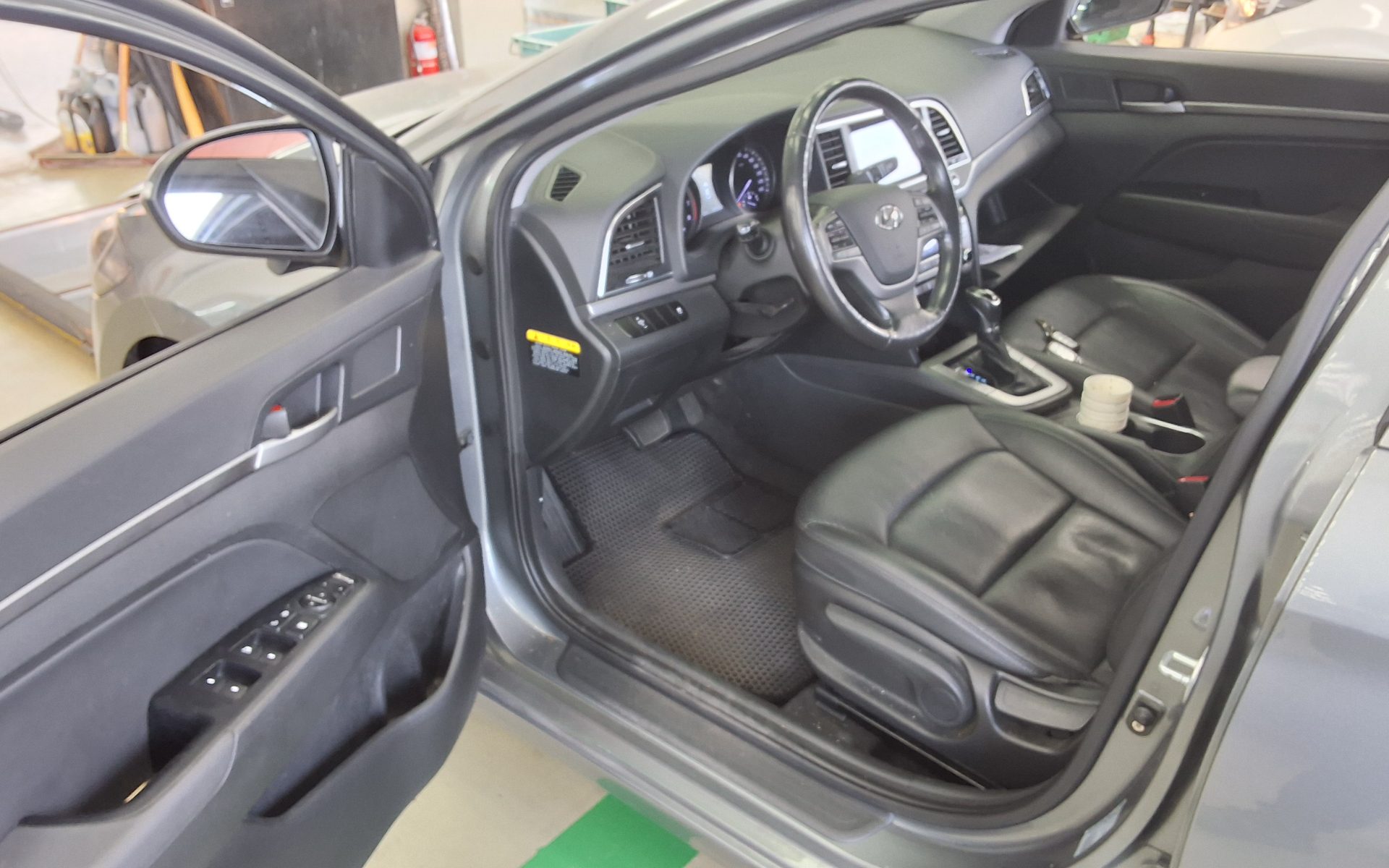 HYUNDAI AVANTE AD 1.6 GDi MODERN 2016 - zdjęcie 10
