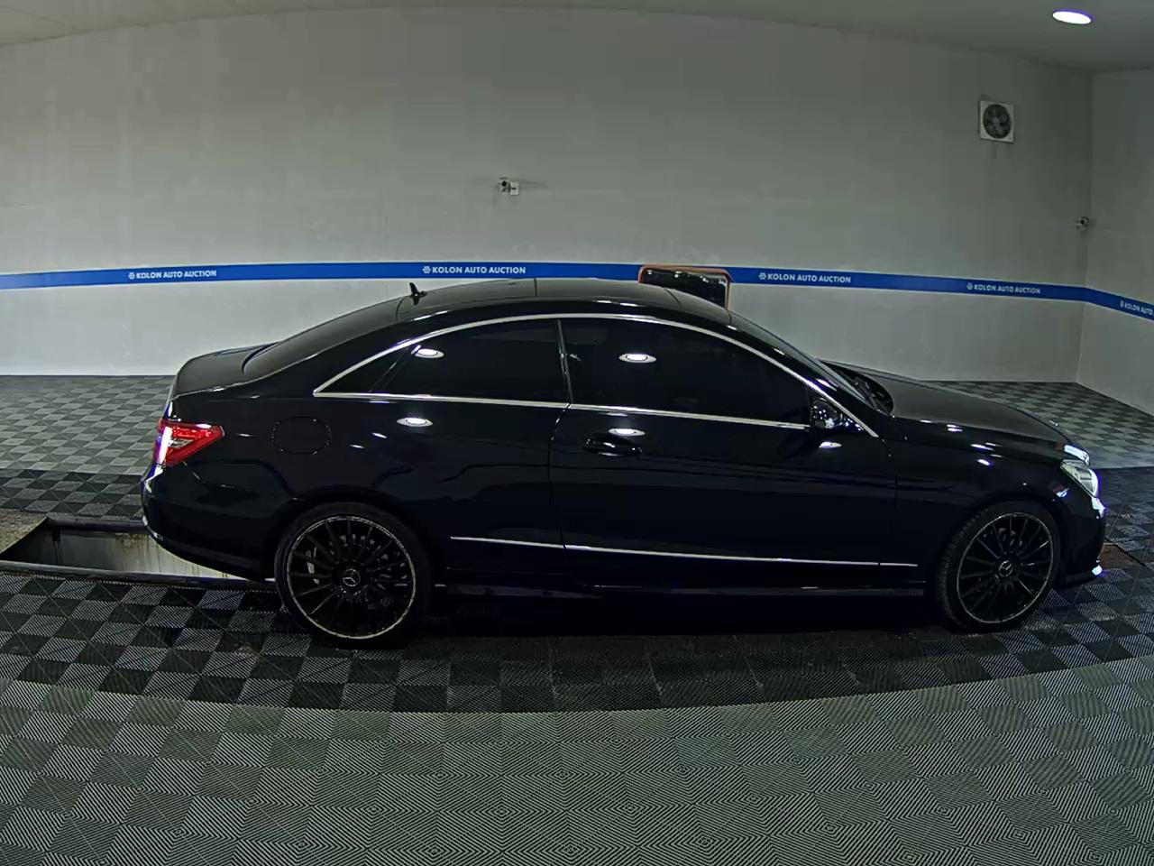 MERCEDES-BENZ E-CLASS (4TH GEN) COUPE E350 2010 - zdjęcie 4