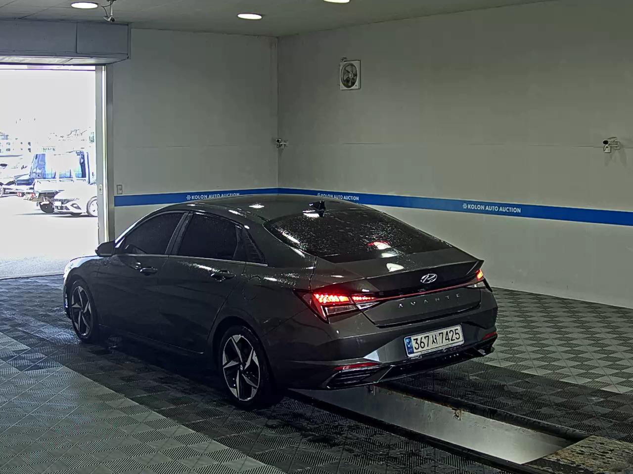 HYUNDAI AVANTE (CN7) 1.6 GASOLINE INSPIRATION 2021 - zdjęcie 6