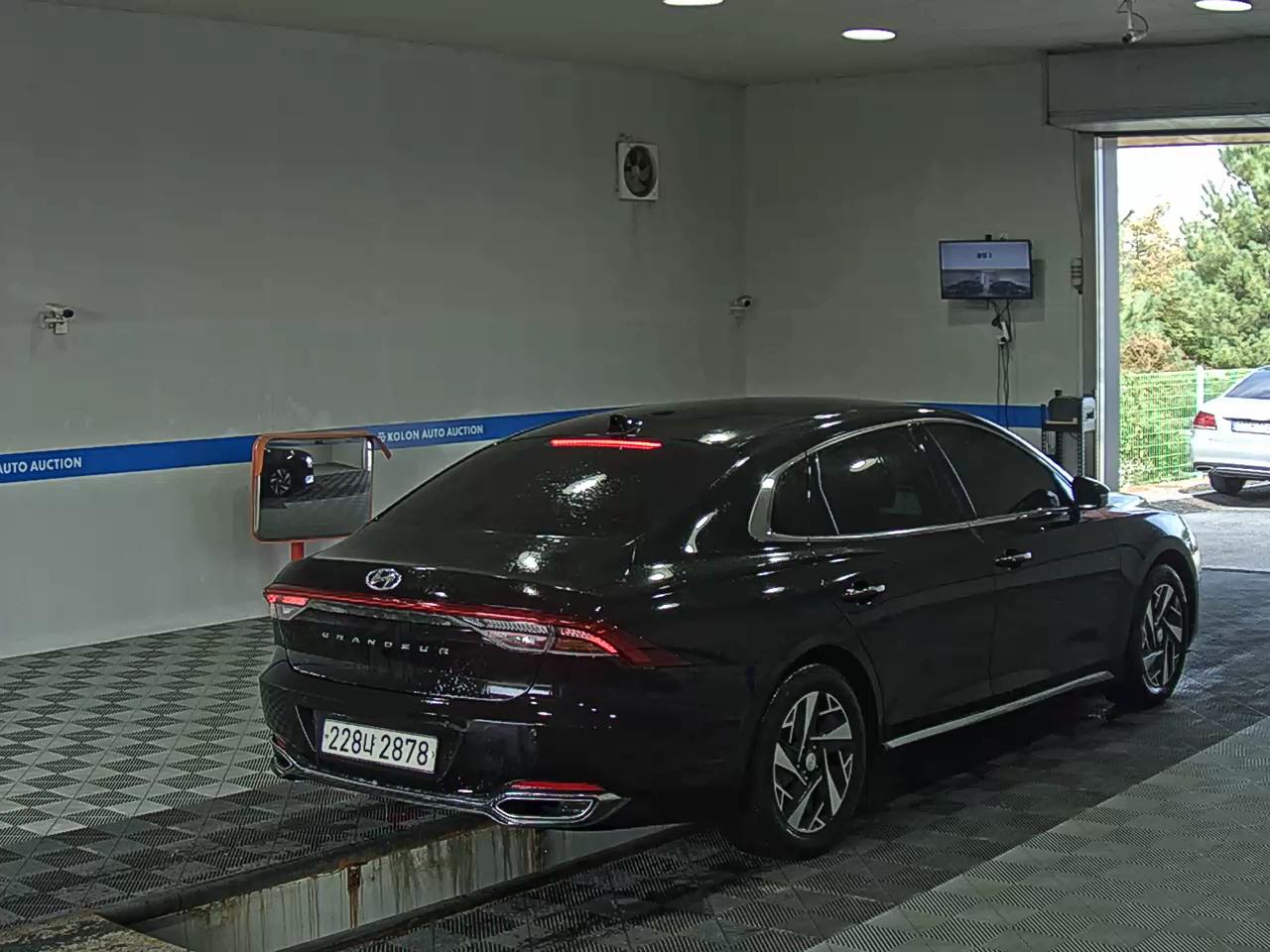 HYUNDAI THE NEW GRANDEUR IG HYBRID 2.4 HEV PREMIUM CHOICE 2021 - zdjęcie 5
