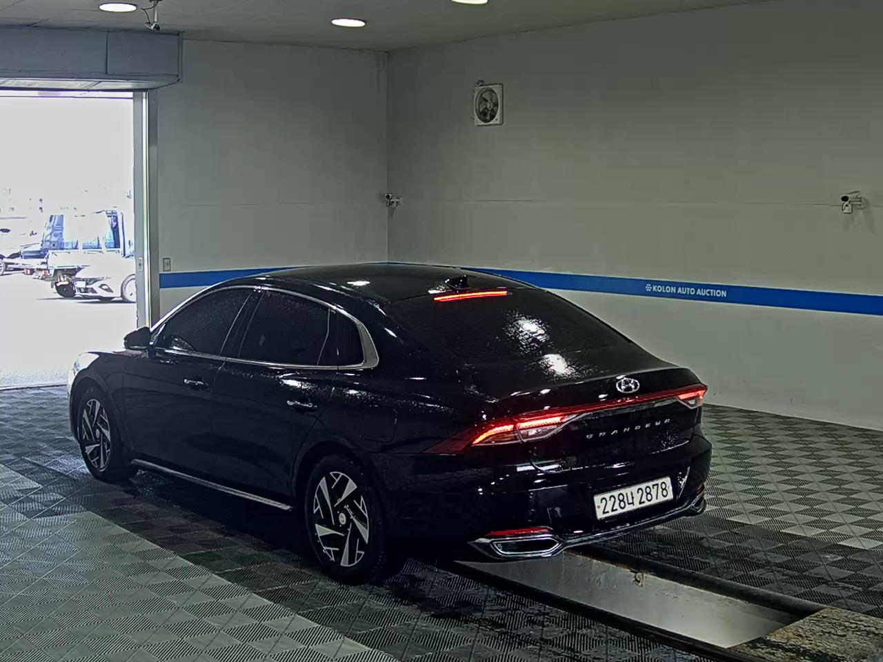 HYUNDAI THE NEW GRANDEUR IG HYBRID 2.4 HEV PREMIUM CHOICE 2021 - zdjęcie 6