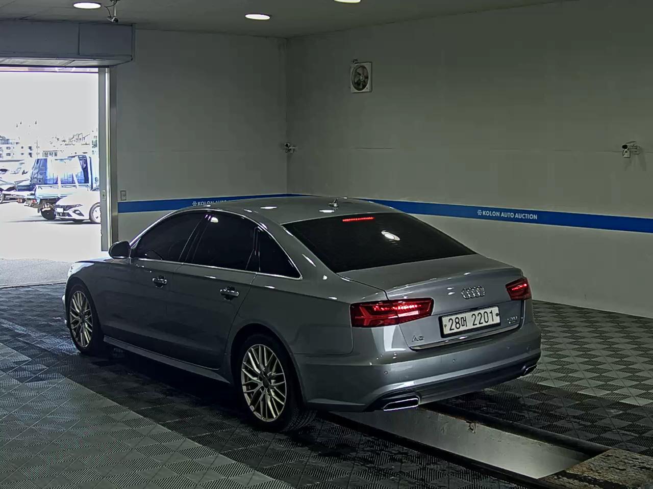 AUDI A6 (4TH GEN) 35 TDI QUATTRO PREMIUM 2018 - zdjęcie 6