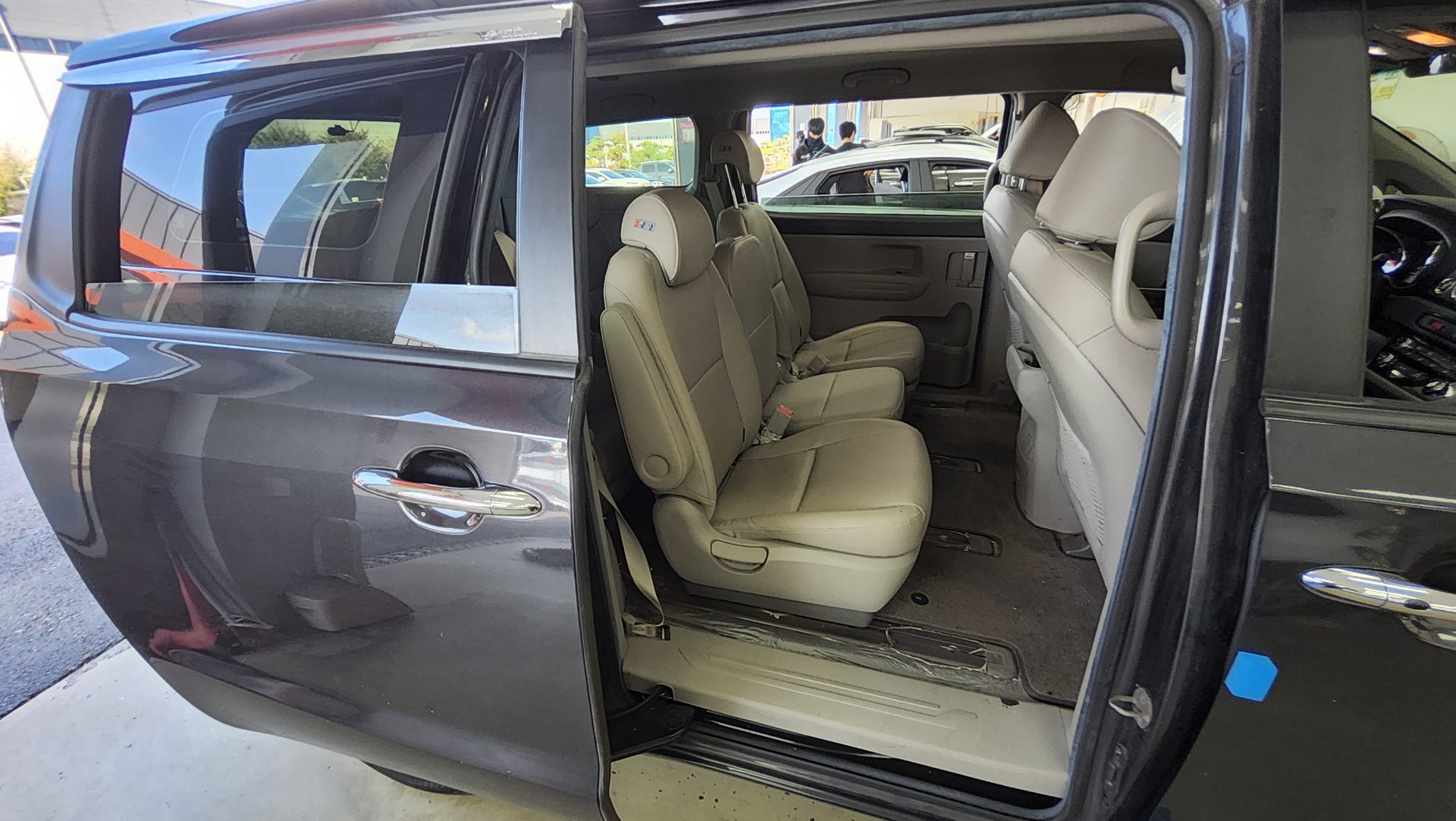 KIA THE NEW CARNIVAL 11-SEATER DIESEL DELUXE 2020 - zdjęcie 13