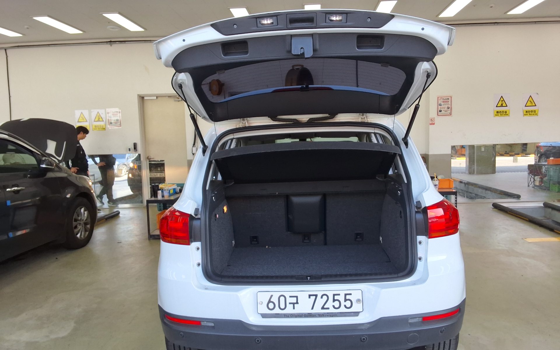 VOLKSWAGEN TIGUAN 2.0 TDI BLUEMOTION 2015 - zdjęcie 15