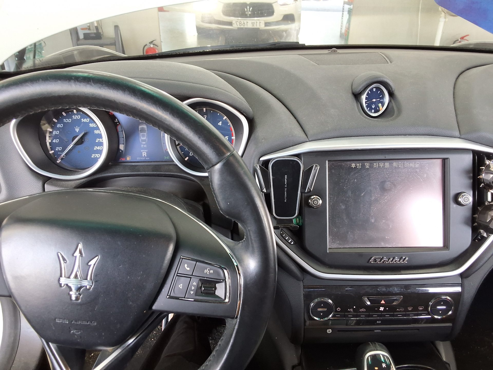 MASERATI GHIBLI (3RD GEN) 3.0 DIESEL 2015 - zdjęcie 19