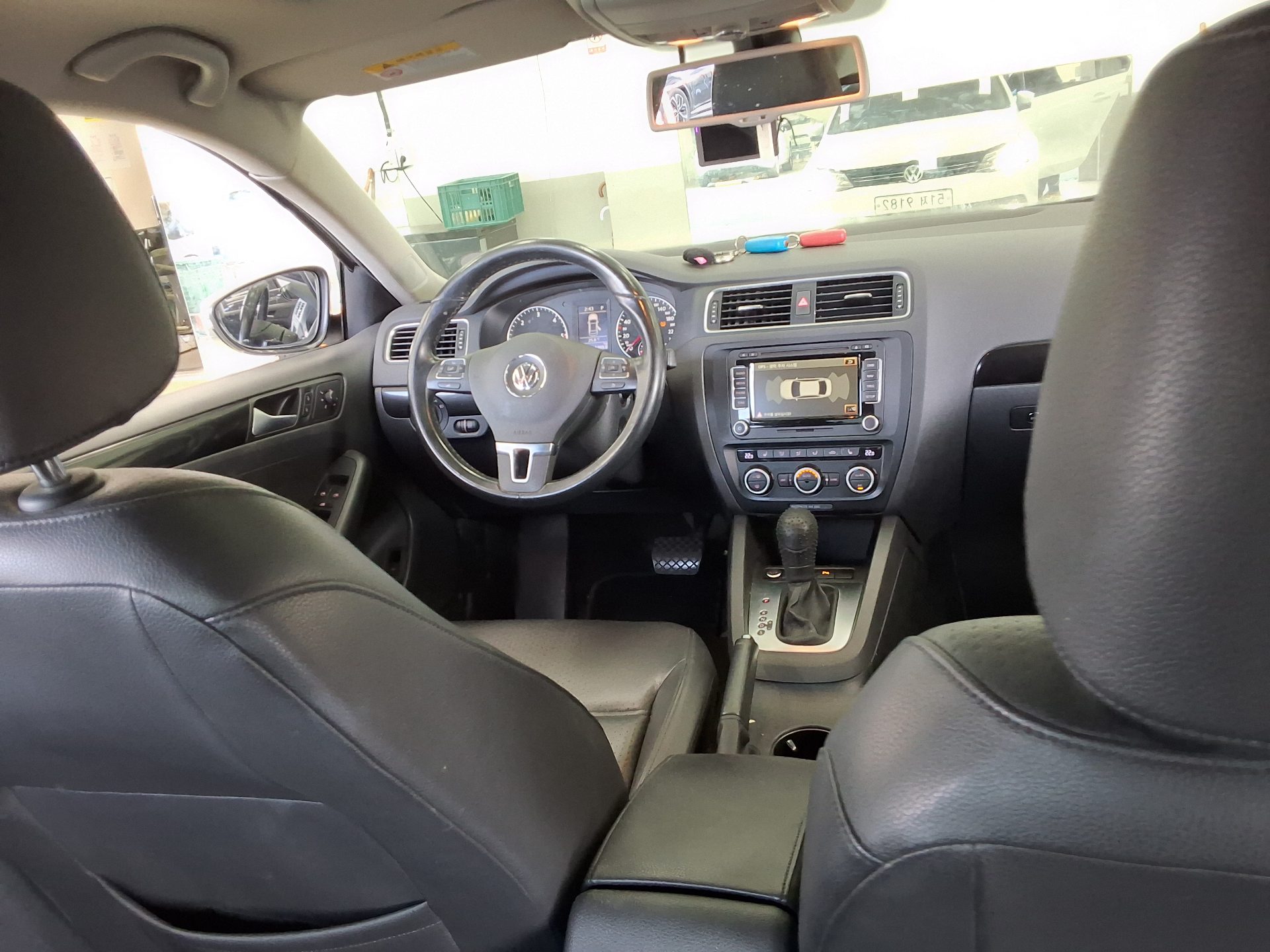 VOLKSWAGEN JETTA (6TH GEN) 2.0 TDI 2014 - zdjęcie 11