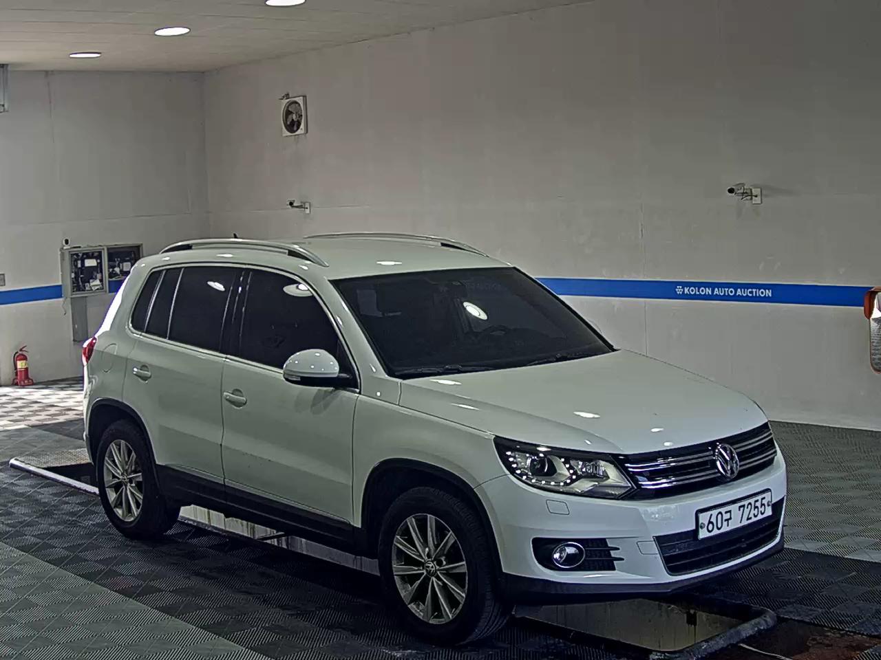 VOLKSWAGEN TIGUAN 2.0 TDI BLUEMOTION 2015 - zdjęcie 3