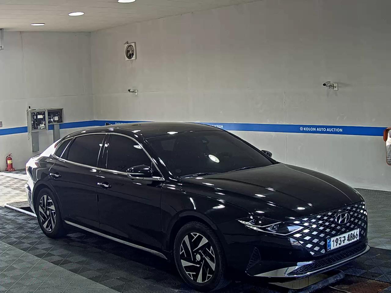 HYUNDAI THE NEW GRANDEUR IG HYBRID 2.4 HEV EXCLUSIVE 2021 - zdjęcie 3