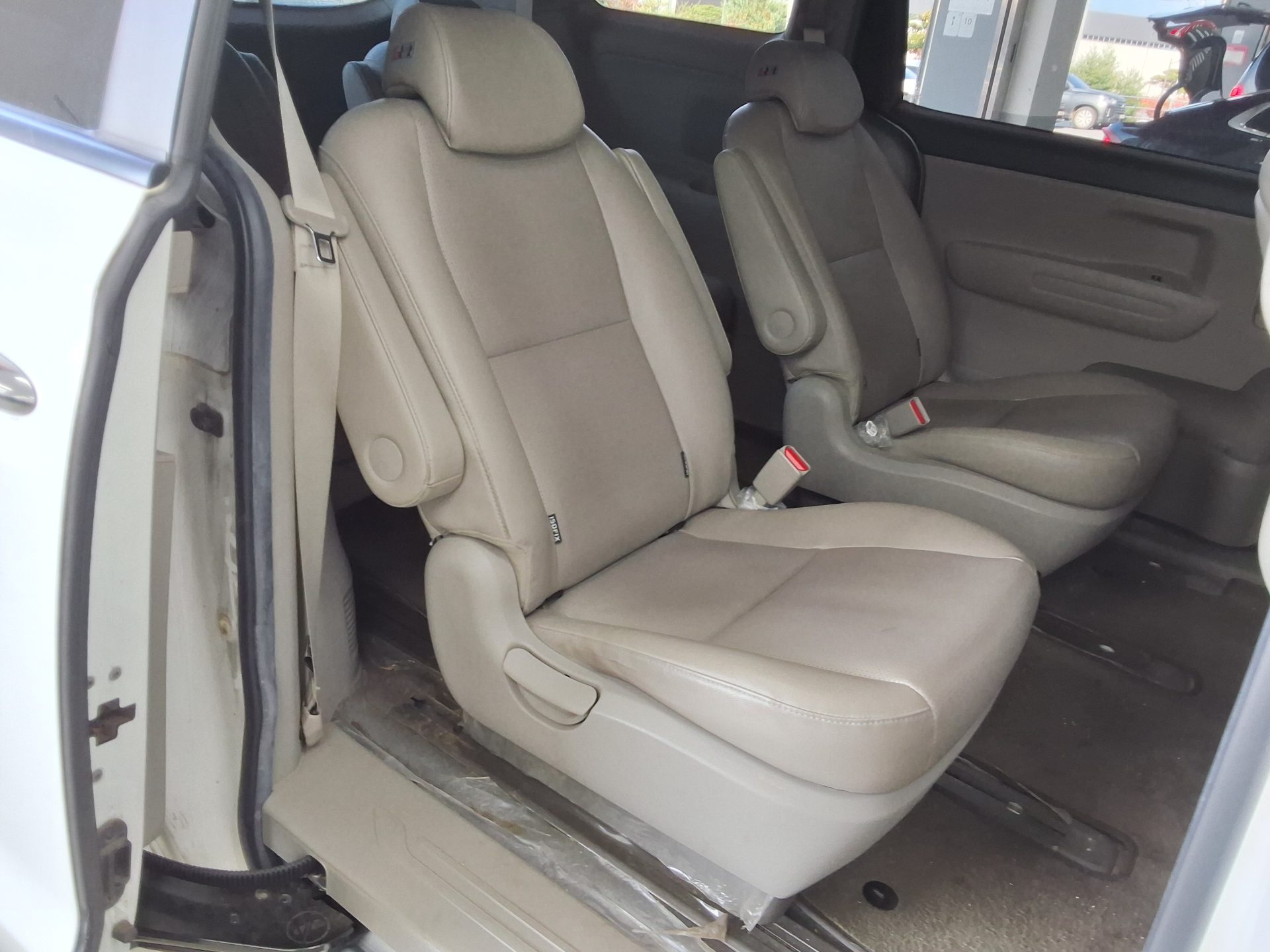 KIA THE NEW CARNIVAL 9-SEATER DIESEL LUXURY 2020 - zdjęcie 13