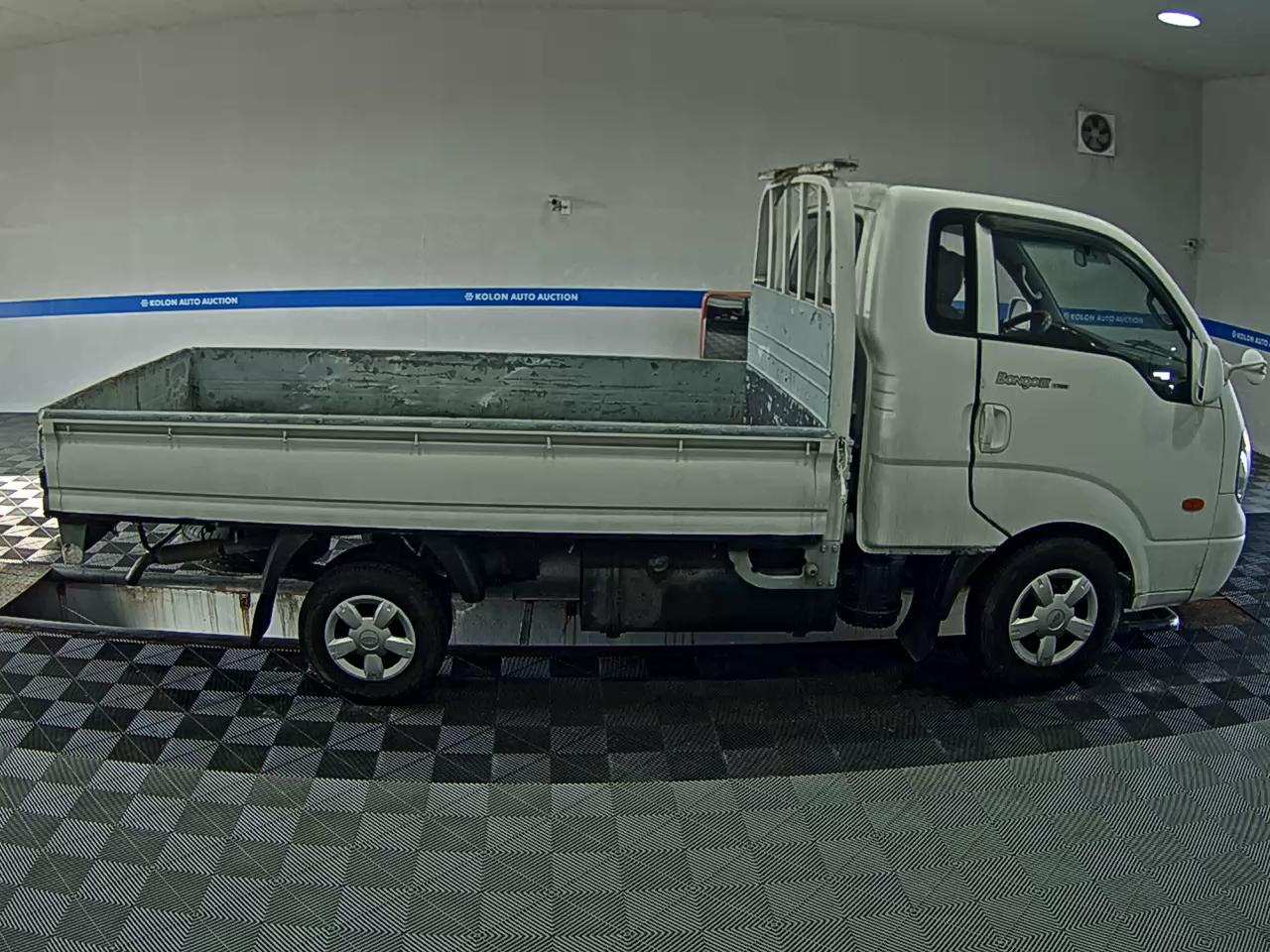 KIA BONGO III CARGO CRDi KING CAB LONG WHEELBASE 2010 - zdjęcie 4