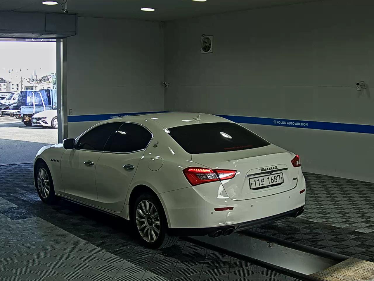 MASERATI GHIBLI (3RD GEN) 3.0 DIESEL 2015 - zdjęcie 6