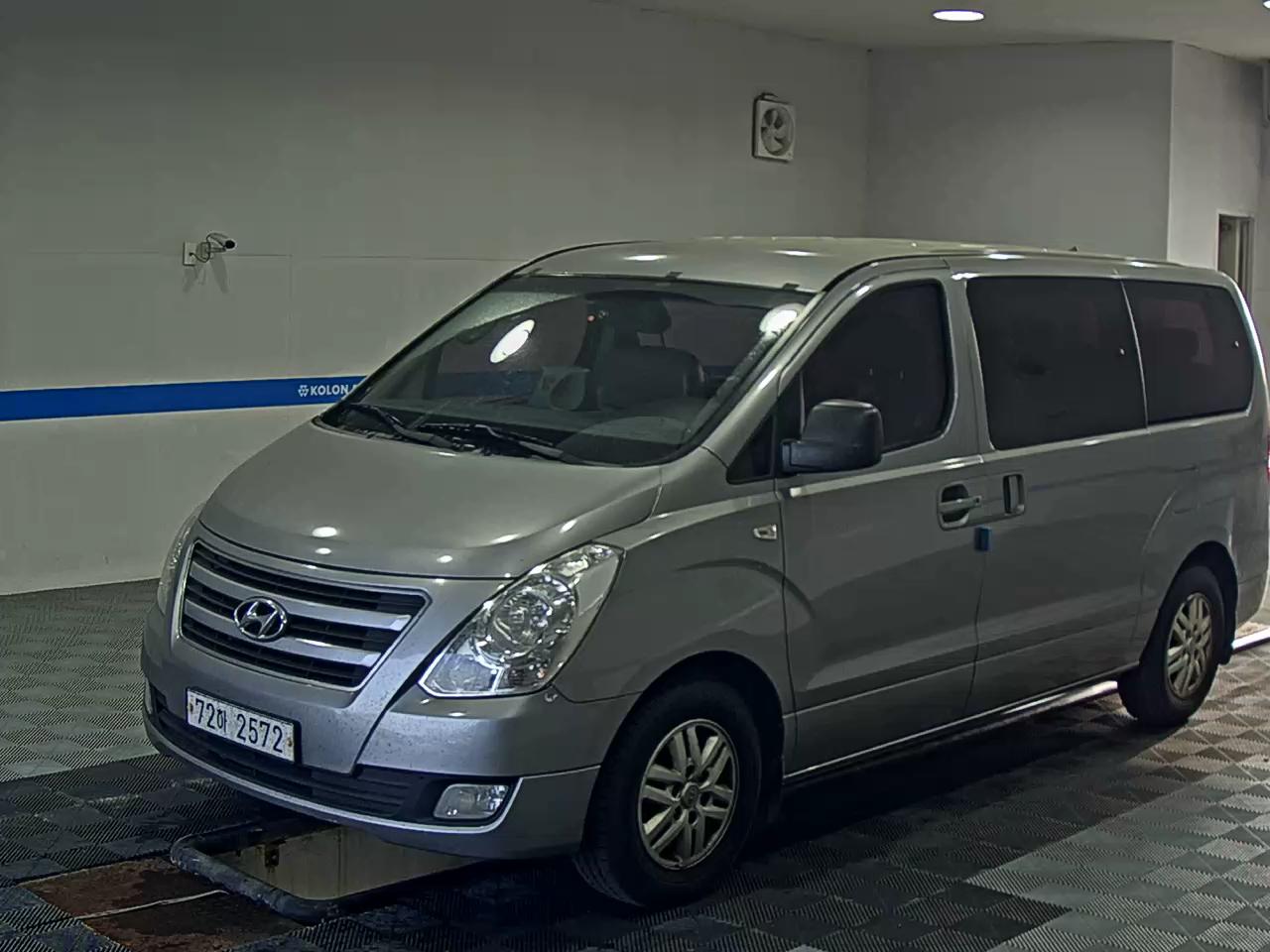 HYUNDAI GRAND STAREX 12-SEATER DIESEL SMART 2018 - zdjęcie 2