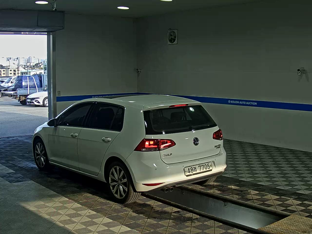 VOLKSWAGEN GOLF (7TH GEN) 2.0 TDI 2015 - zdjęcie 6