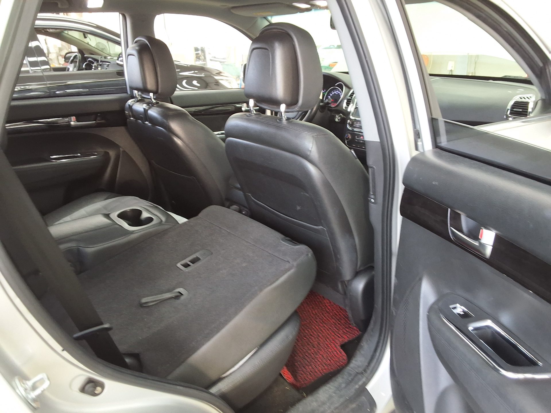 KIA NEW SORENTO R R2.0 2WD TLX 2013 - zdjęcie 13