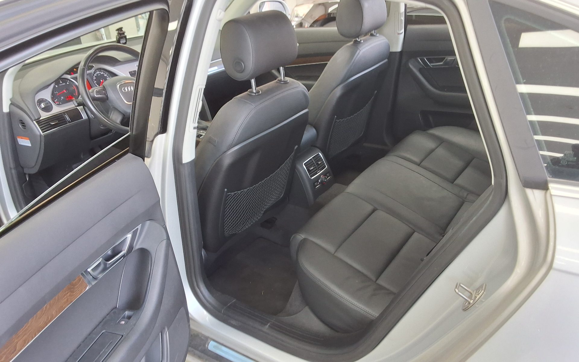AUDI A6 (3RD GEN) 3.0 TDI QUATTRO 2011 - zdjęcie 12