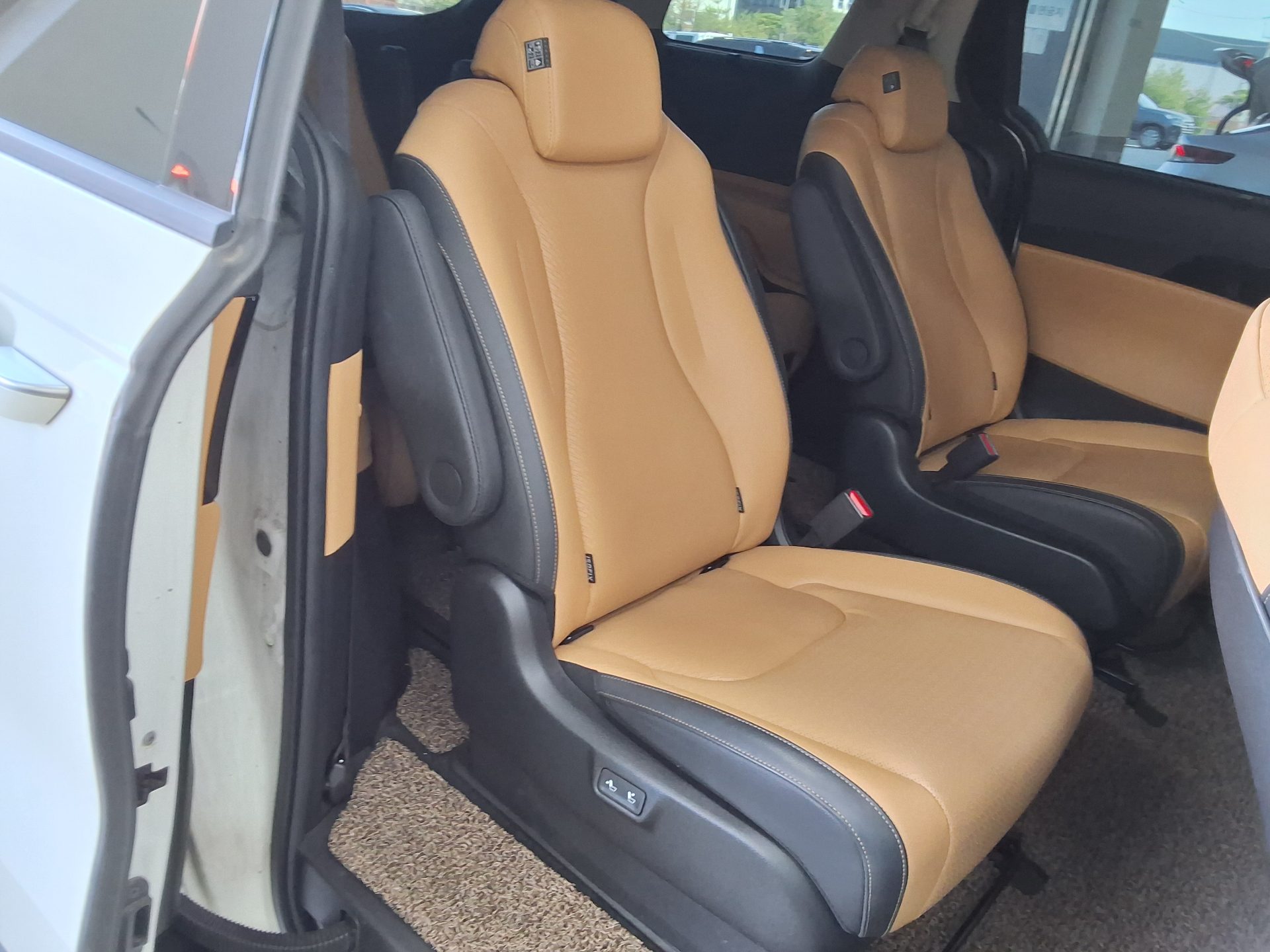 KIA NEW CARNIVAL (KA4) 9-SEATER DIESEL NOBLESSE 2023 - zdjęcie 13