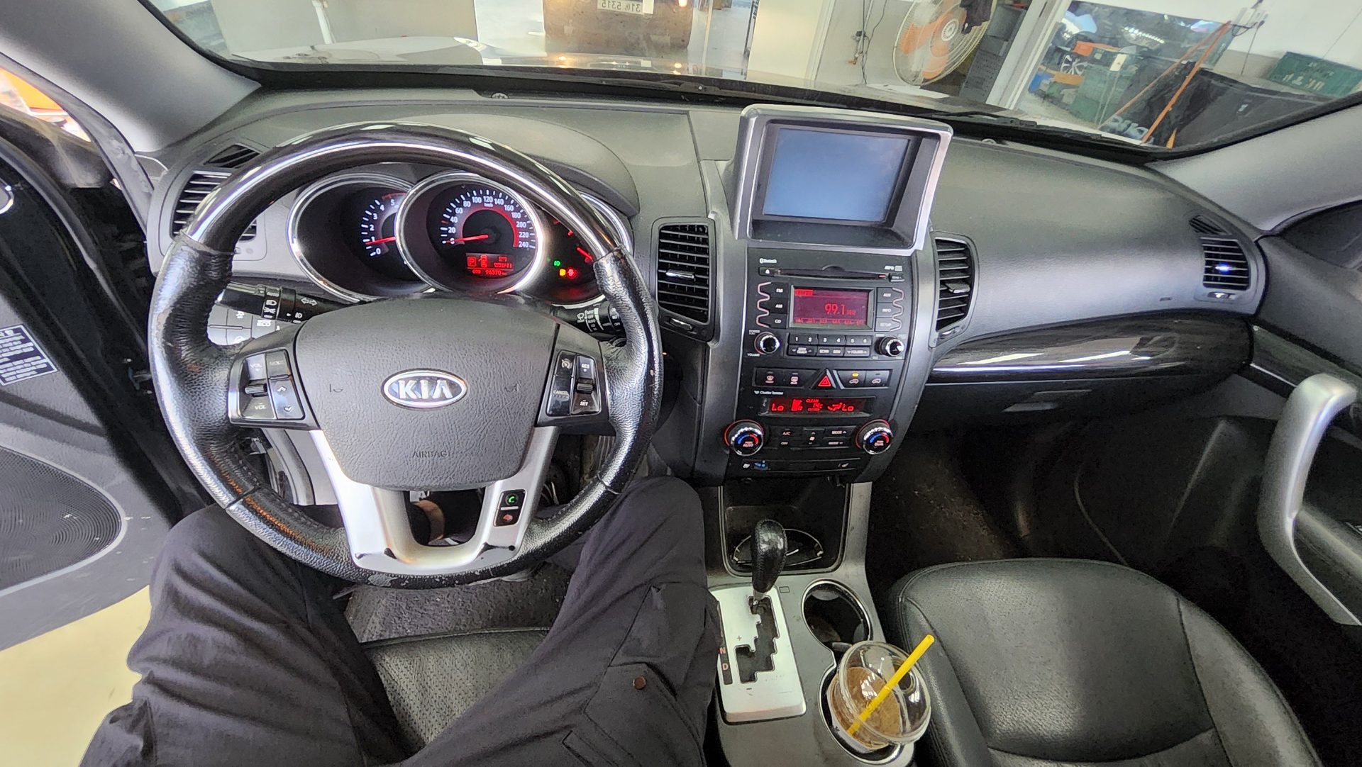 KIA SORENTO R DIESEL 2.0 2WD TLX LUXURY MODEL 2011 - zdjęcie 11