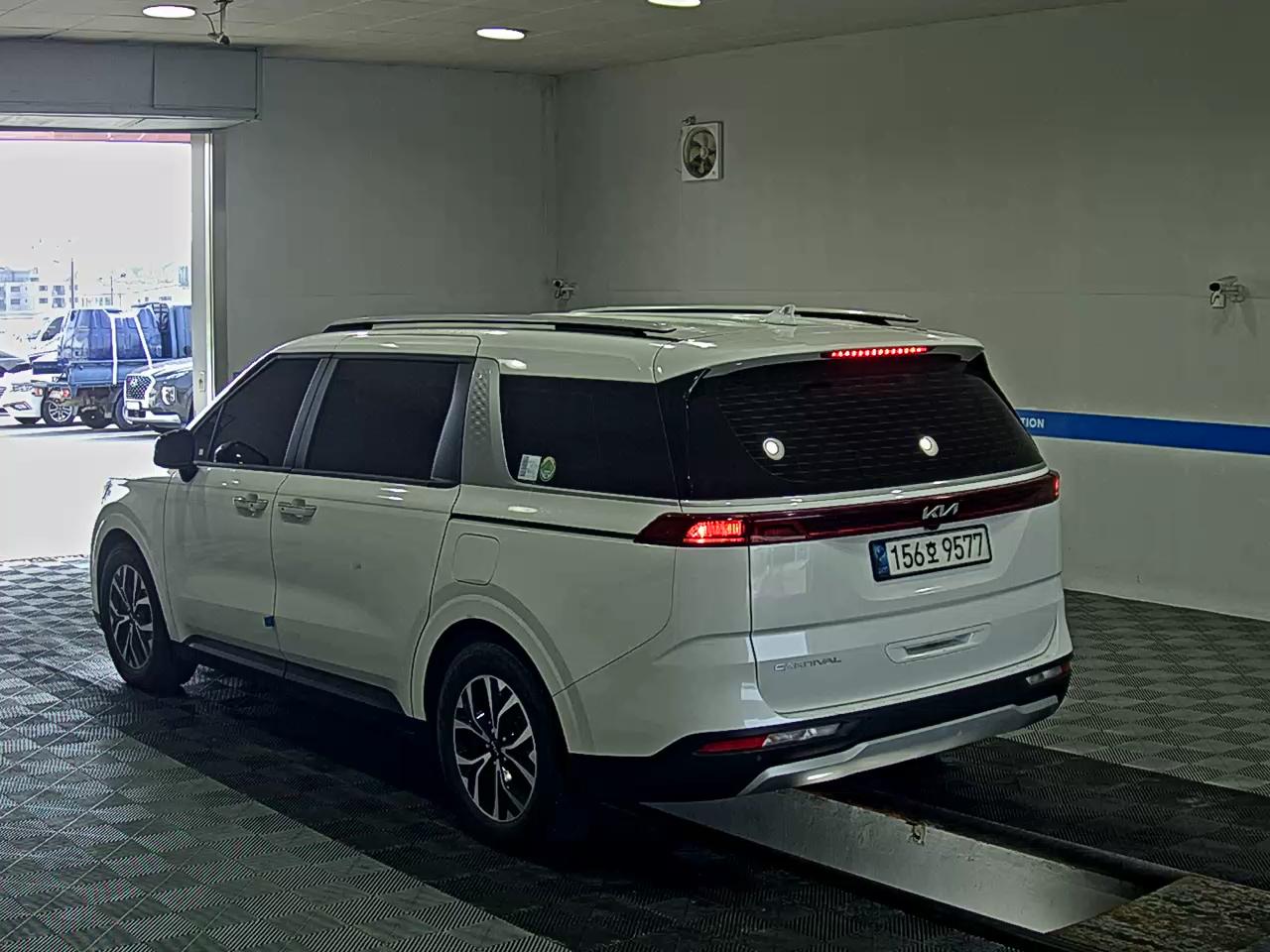 KIA NEW CARNIVAL (KA4) 9-SEATER DIESEL PRESTIGE 2022 - zdjęcie 6