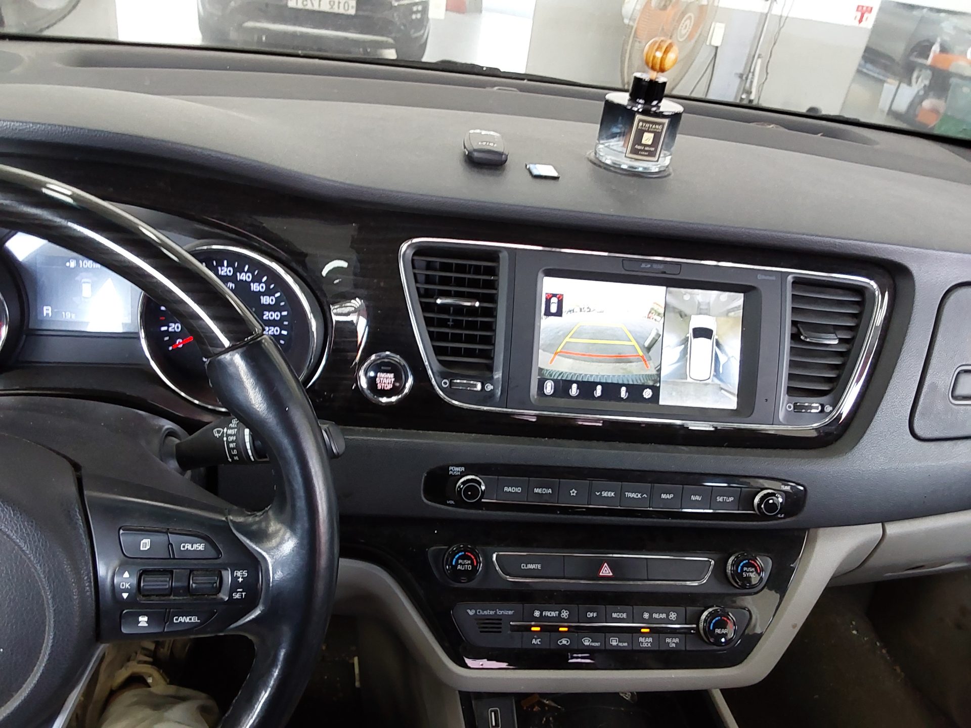 KIA THE NEW CARNIVAL 9-SEATER DIESEL NOBLESSE SPECIAL 2019 - zdjęcie 17