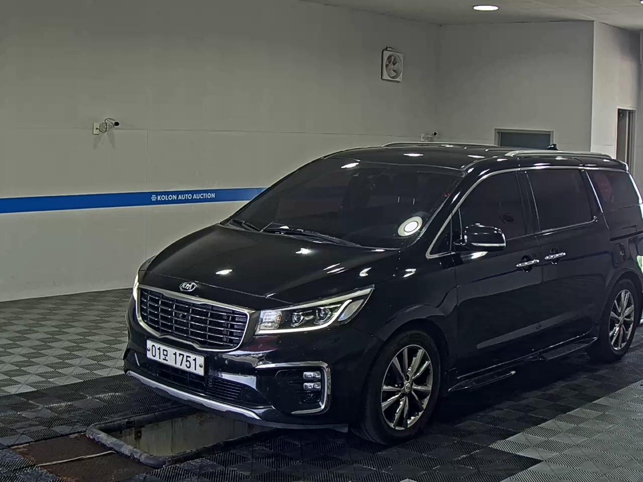 KIA THE NEW CARNIVAL 9-SEATER DIESEL NOBLESSE SPECIAL 2019 - zdjęcie 2