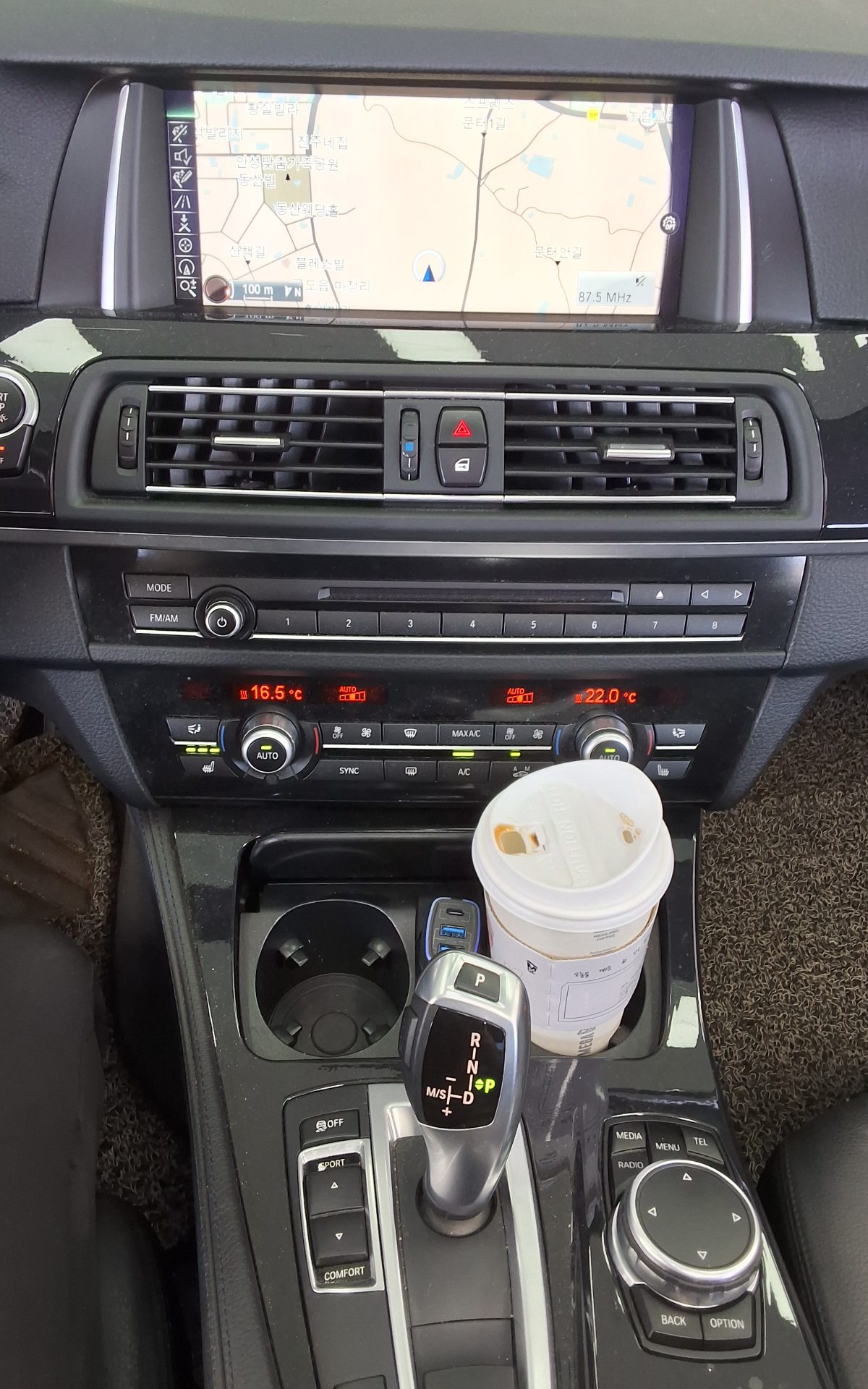 BMW 5 SERIES (6TH GEN) 520d M AERODYNAMIC PRO 2016 - zdjęcie 18