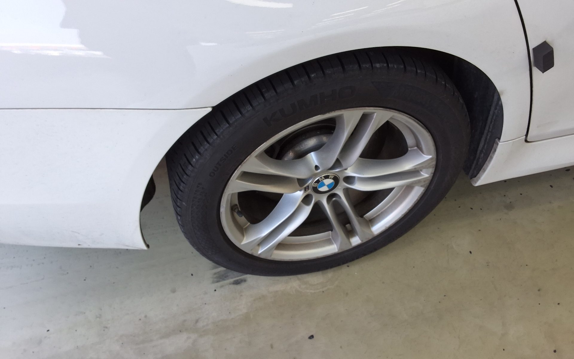 BMW 5 SERIES (6TH GEN) 520d M AERODYNAMIC PRO 2016 - zdjęcie 27