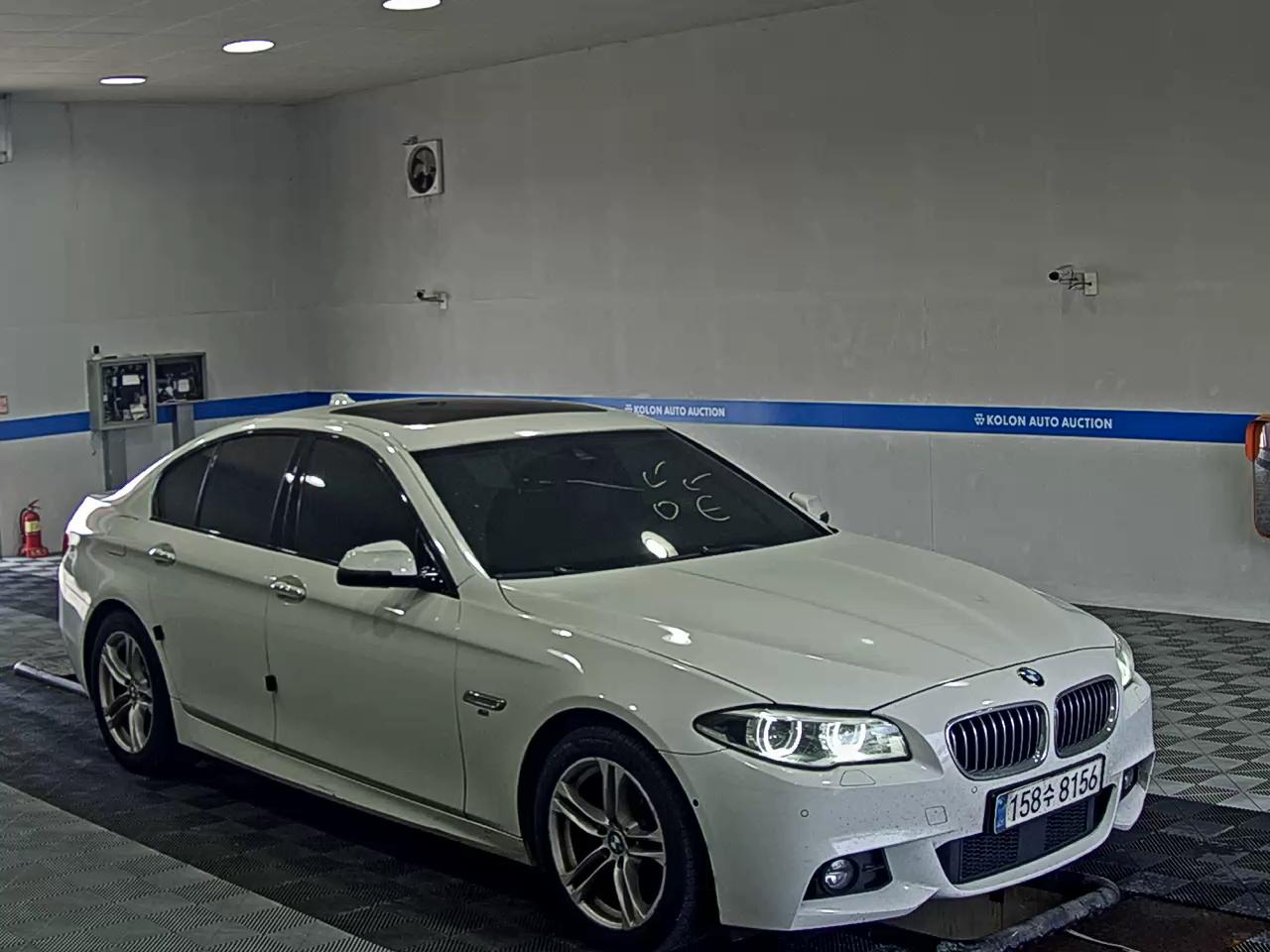 BMW 5 SERIES (6TH GEN) 520d M AERODYNAMIC PRO 2016 - zdjęcie 3