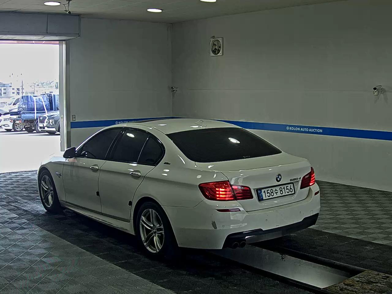 BMW 5 SERIES (6TH GEN) 520d M AERODYNAMIC PRO 2016 - zdjęcie 6