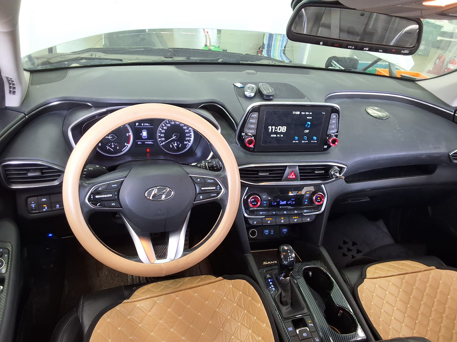 HYUNDAI SANTA FE (TM) R2.2 2WD EXCLUSIVE 2019 - zdjęcie 11