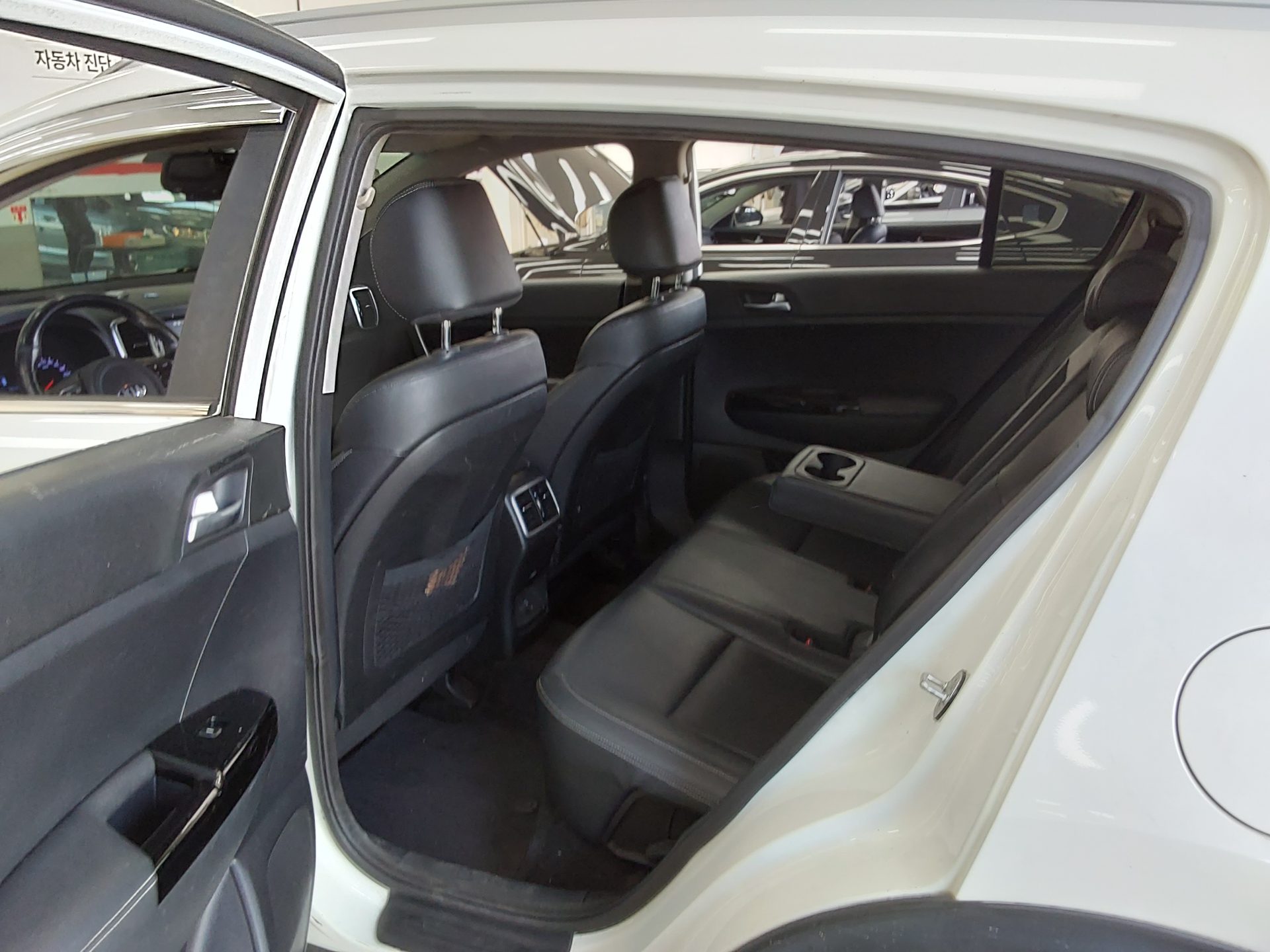 KIA NEW SPORTAGE R2.0 4WD NOBLESSE 2016 - zdjęcie 12