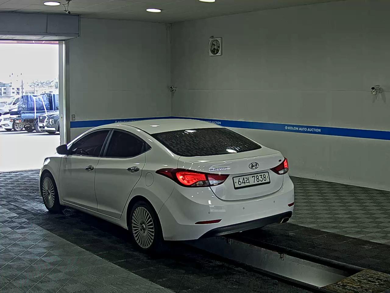 HYUNDAI THE NEW AVANTE MD 1.6 GDi MODERN 2015 - zdjęcie 6