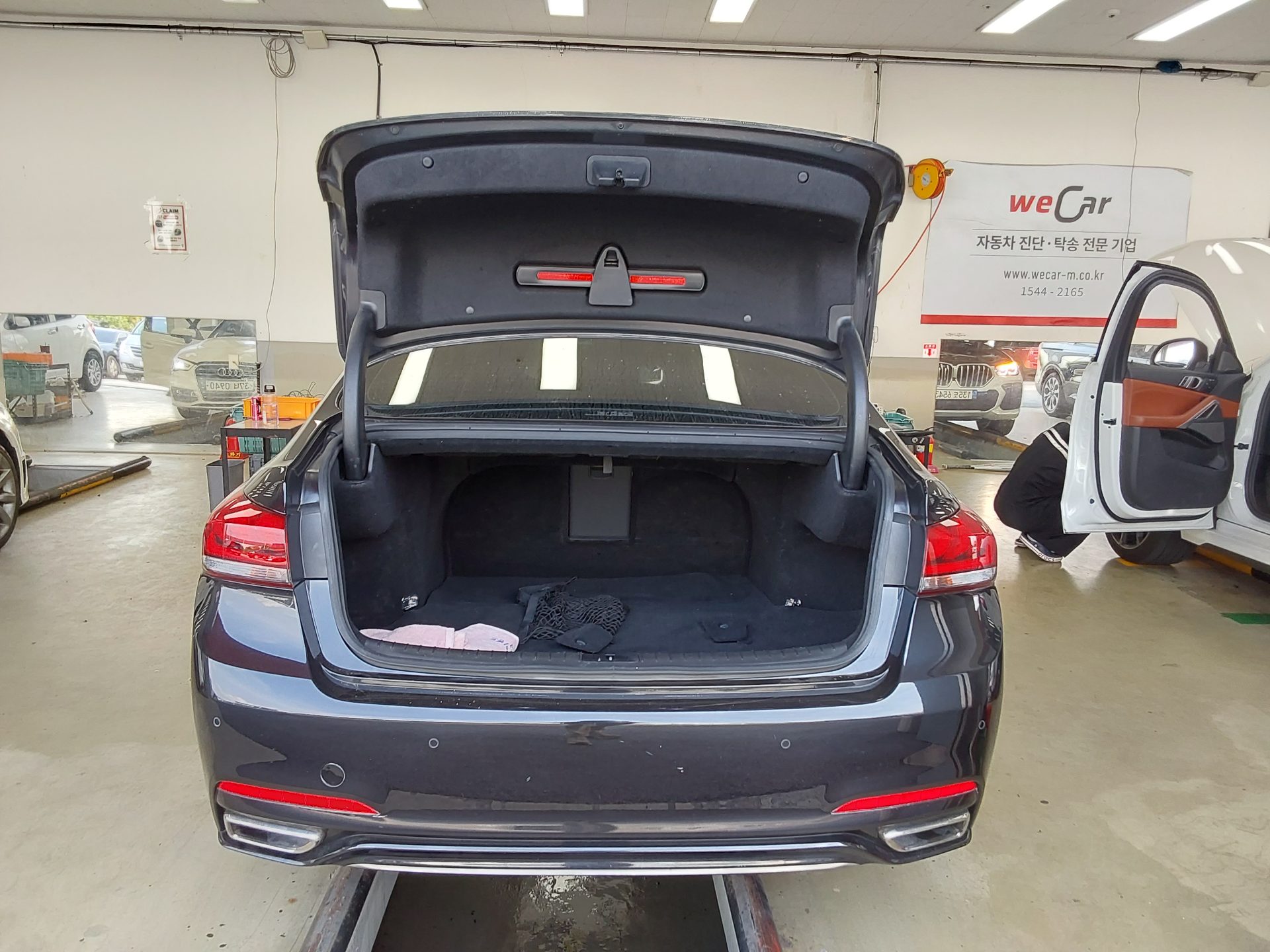 GENESIS G80 3.3 GDi AWD LUXURY 2018 - zdjęcie 15