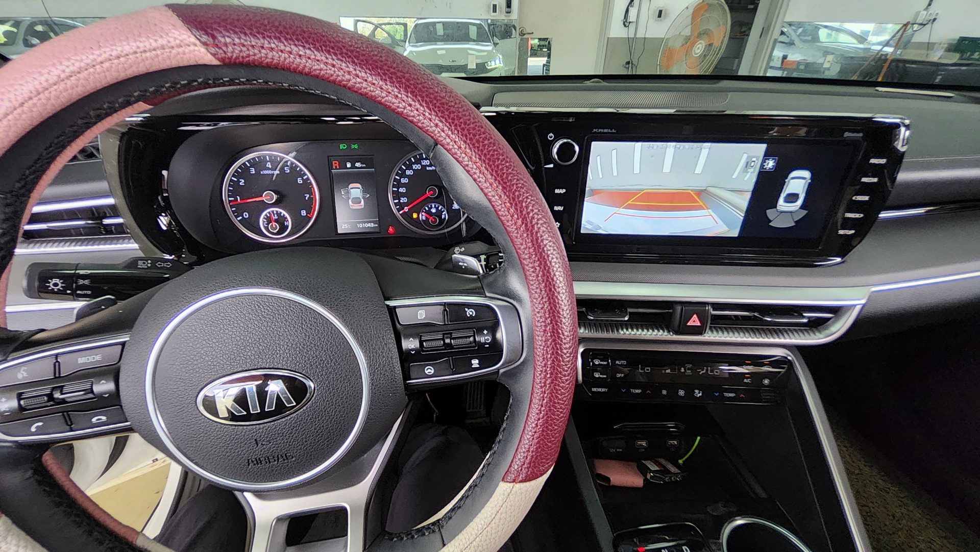 KIA NEW K5 (DL3) 1.6 GASOLINE TURBO PRESTIGE 2020 - zdjęcie 19