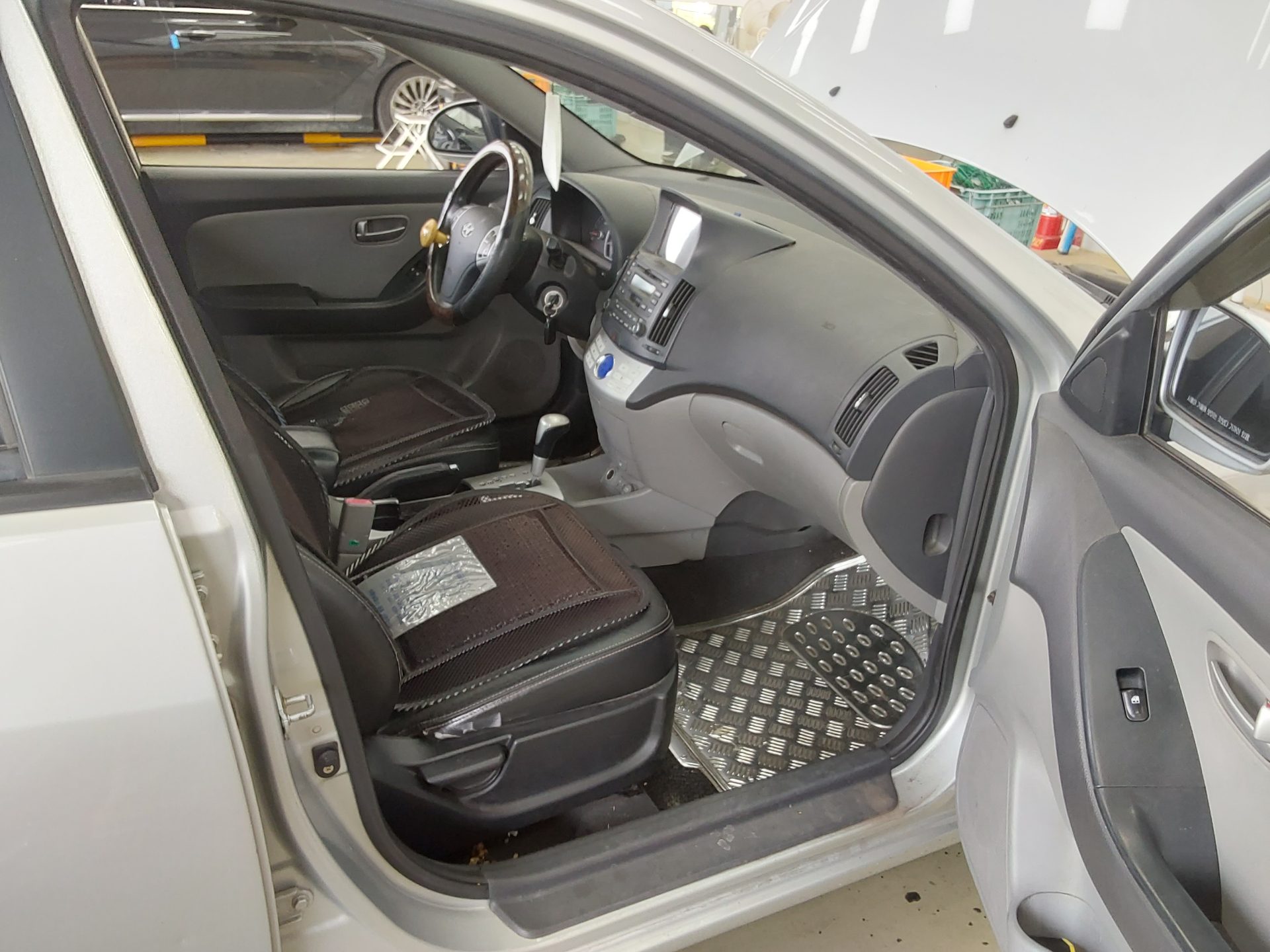 HYUNDAI AVANTE HD 1.6 VVT S16 LUXURY 2008 - zdjęcie 14