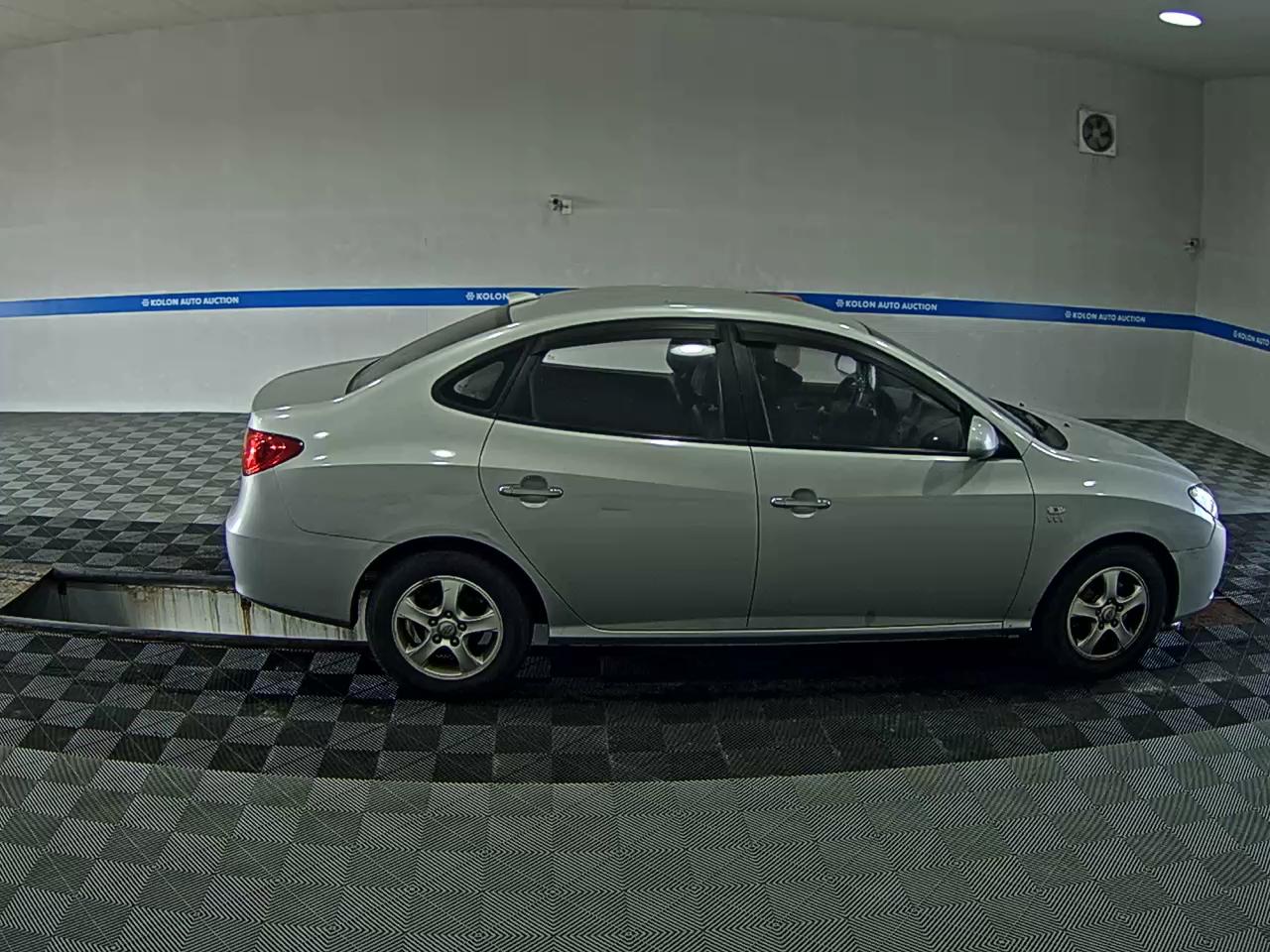HYUNDAI AVANTE HD 1.6 VVT S16 LUXURY 2008 - zdjęcie 4