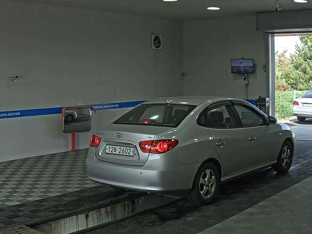HYUNDAI AVANTE HD 1.6 VVT S16 LUXURY 2008 - zdjęcie 5