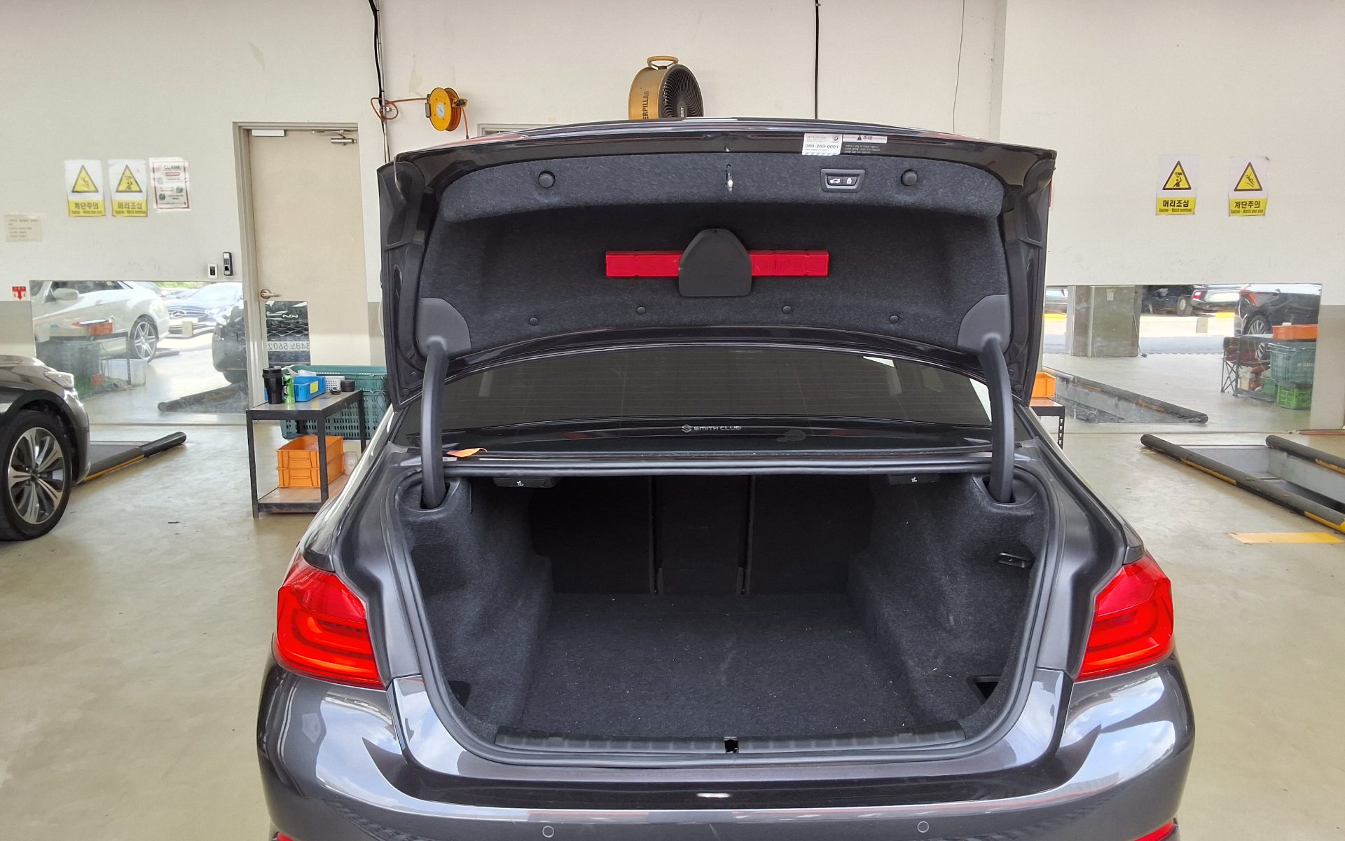 BMW 5 SERIES (7TH GEN) 520d LUXURY LINE PLUS 2018 - zdjęcie 15