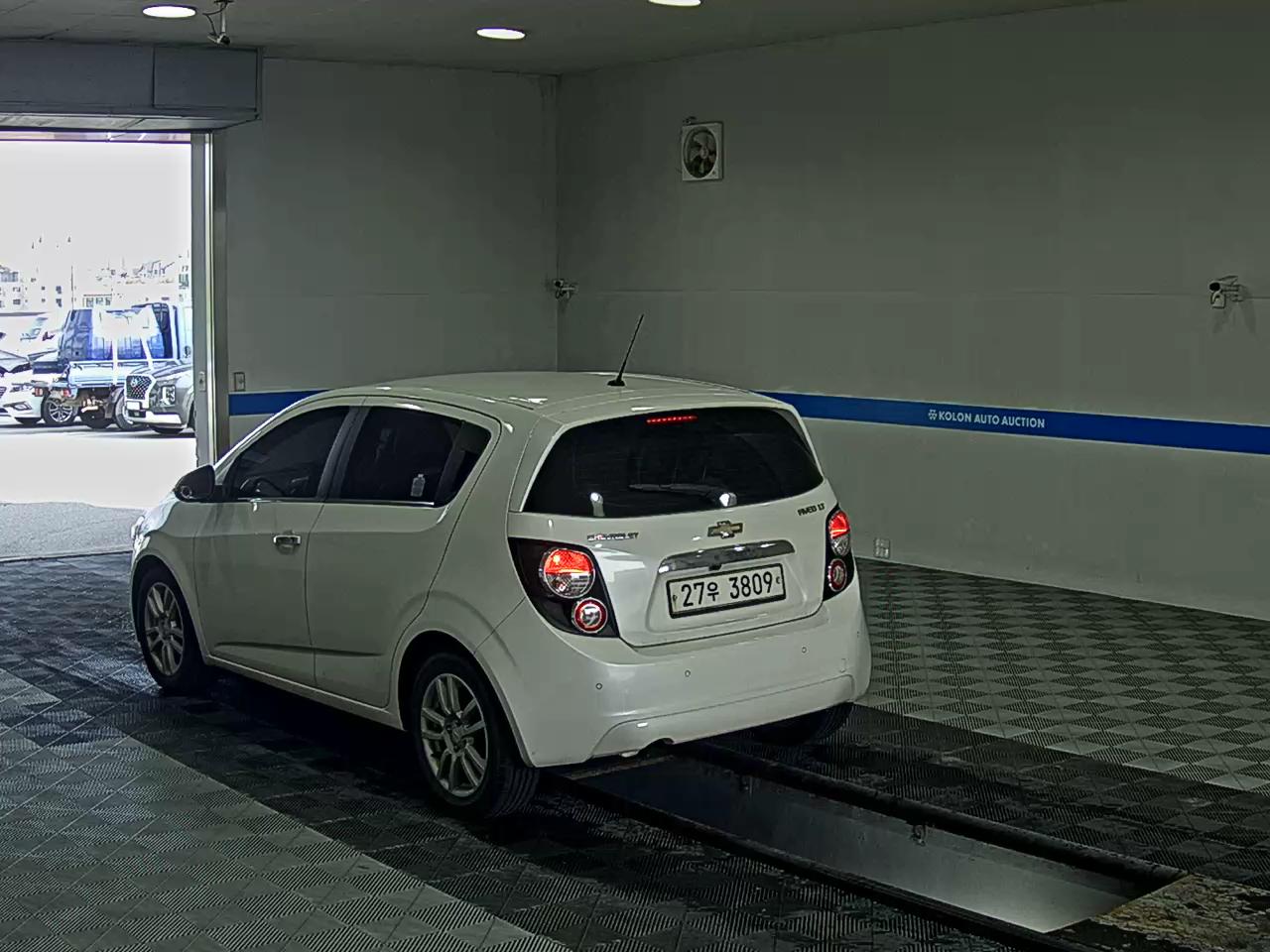 CHEVROLET (DAEWOO) AVEO 5-DOOR 1.6 LT LUXURY MODEL 2014 - zdjęcie 6