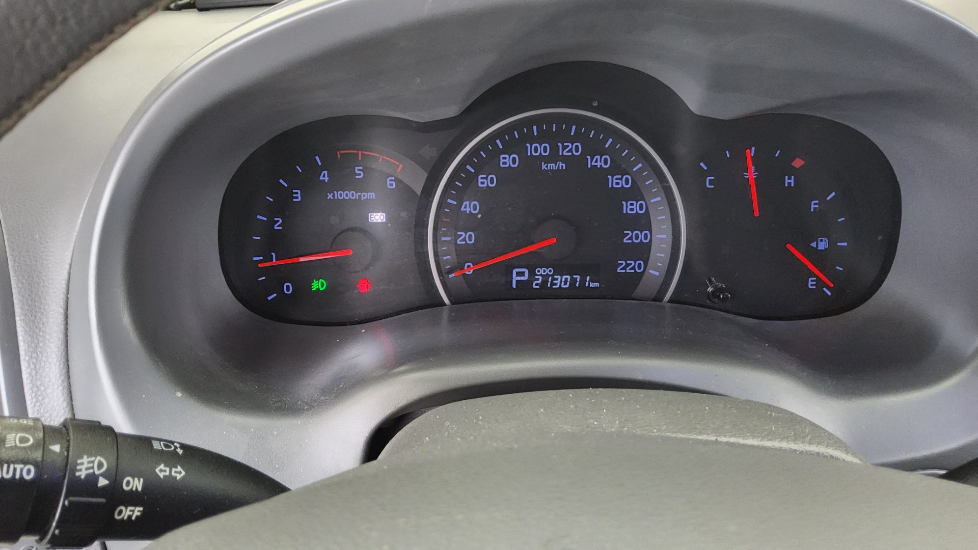 KIA CARNIVAL R 11-SEATER DIESEL GLX PREMIUM 2012 - zdjęcie 9