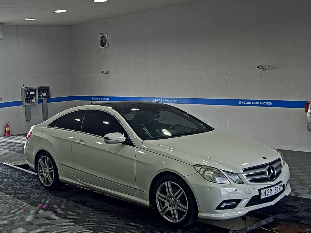 MERCEDES-BENZ E-CLASS (4TH GEN) COUPE E350 2010 - zdjęcie 3