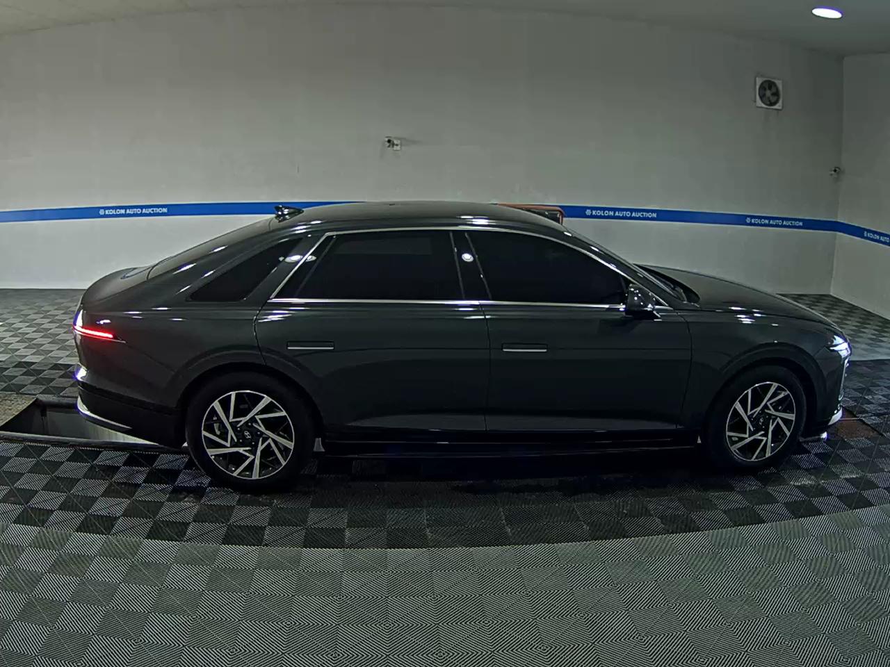 HYUNDAI THE ALL NEW GRANDEUR GASOLINE 2.5 EXCLUSIVE 2025 - zdjęcie 4