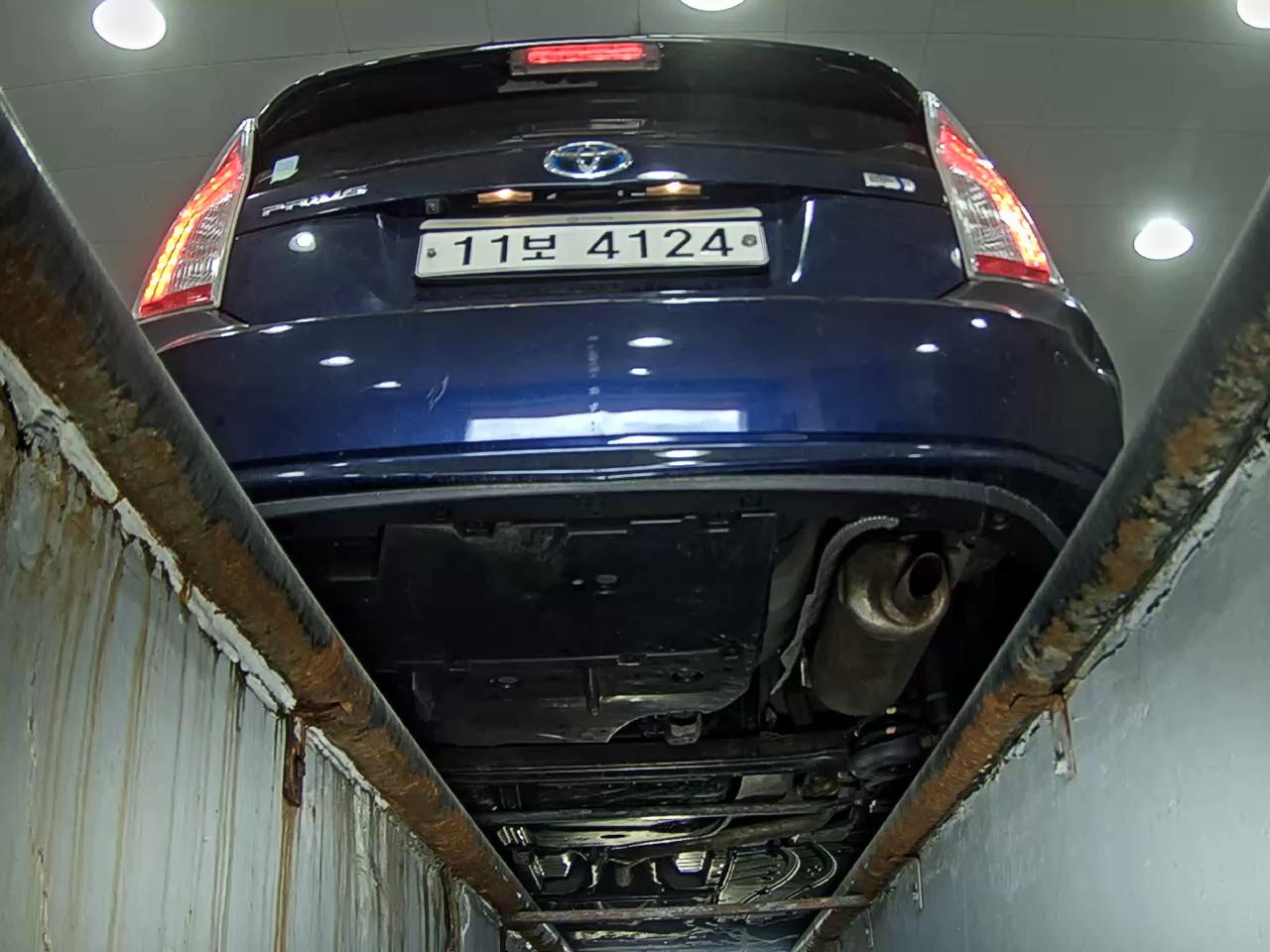 TOYOTA PRIUS (3RD GEN) 1.8 2015 - zdjęcie 8