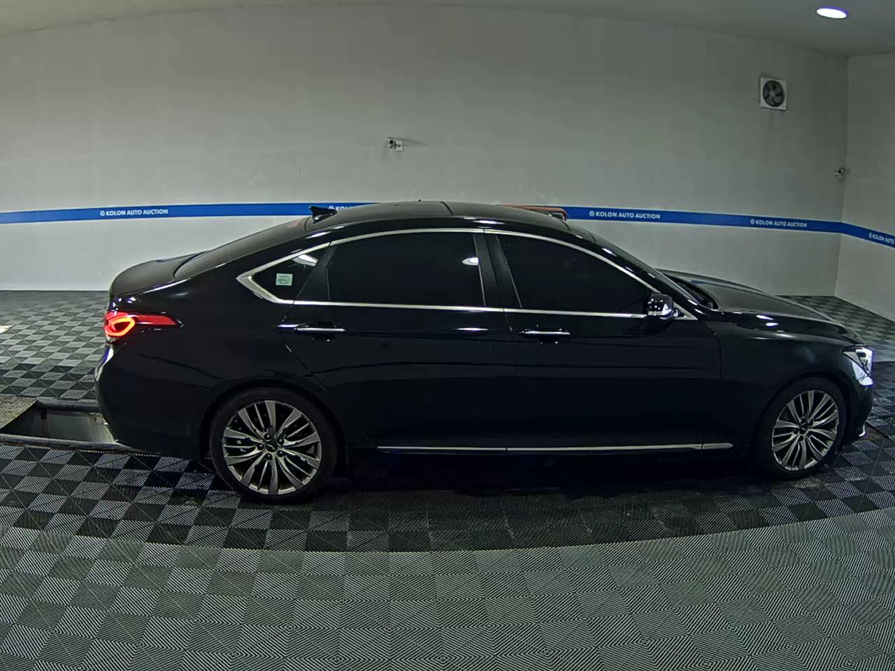 GENESIS G80 3.8 GDi AWD PRESTIGE 2017 - zdjęcie 4